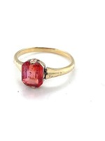 Vintage & Occasion Occasion gouden ring met oranje rode synthetische steen