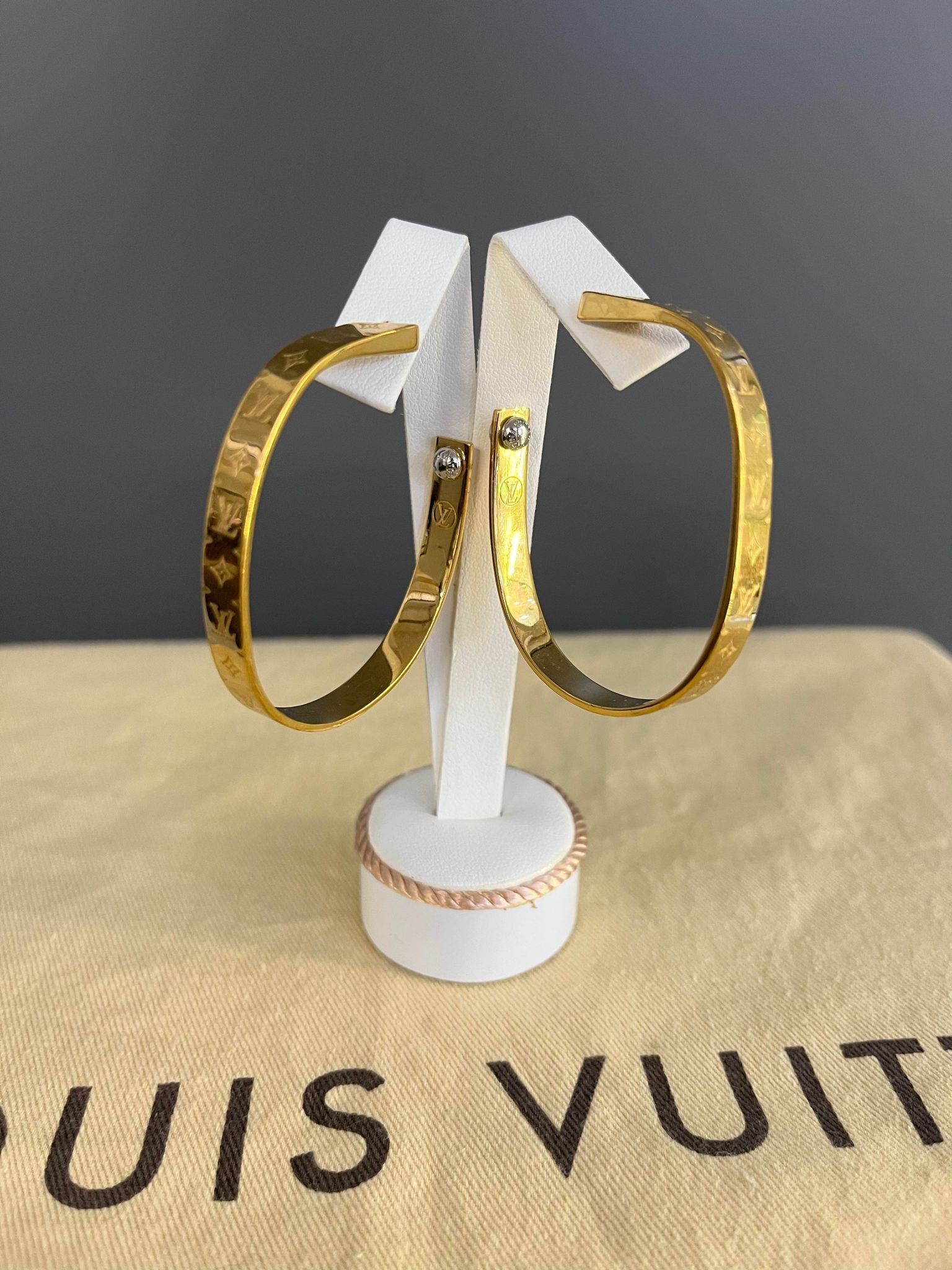 Nanogram Earrings Louis Vuitton Gold In Gold Plated