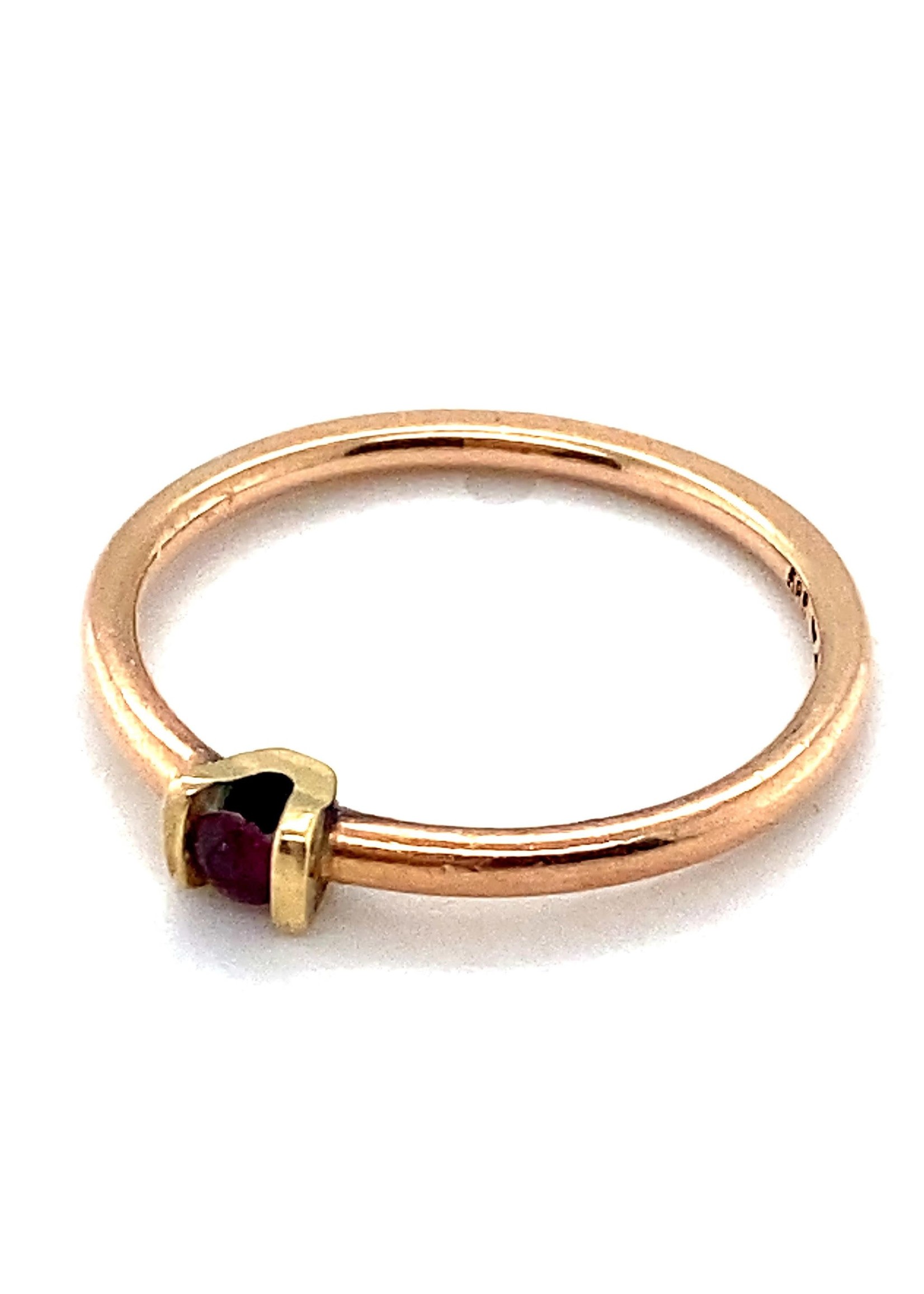 Vintage & Occasion Rose gouden ring met robijn