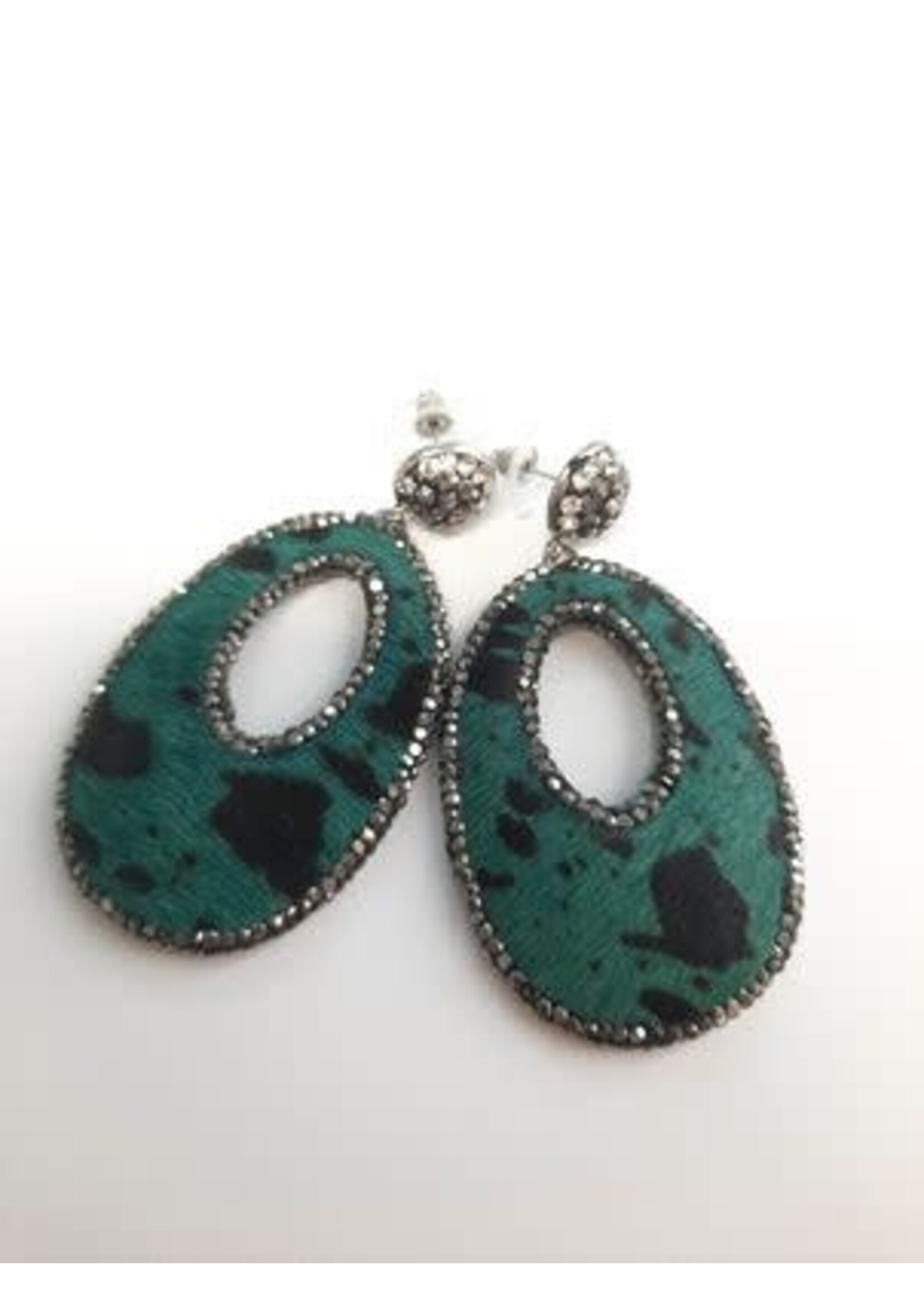 Cataleya jewels Statement oorbellen ovaal emerald geen - black