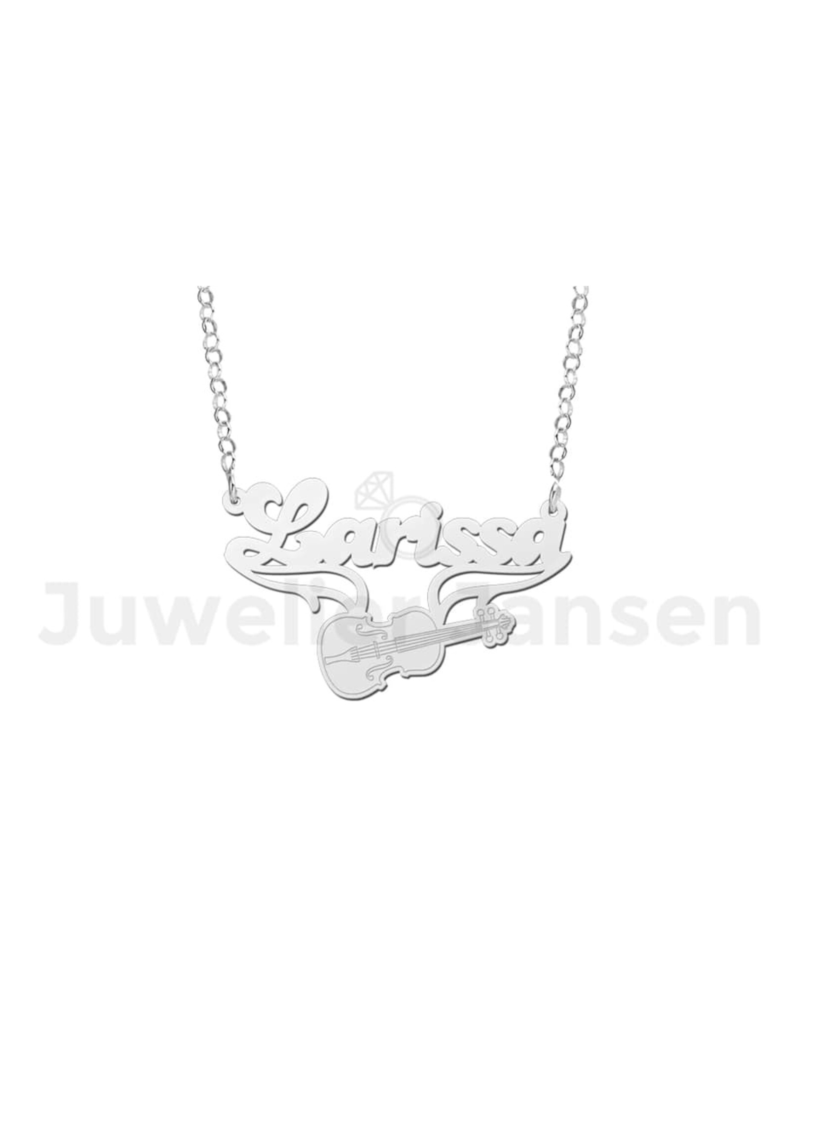 travellersluxury Travellers Luxury - Zilveren naamketting Larissa met viool