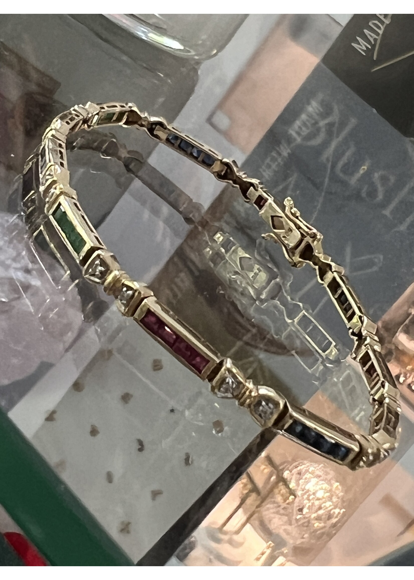 Vintage & Occasion geelgouden tennis armband  briljant robijn en smaragd saffier