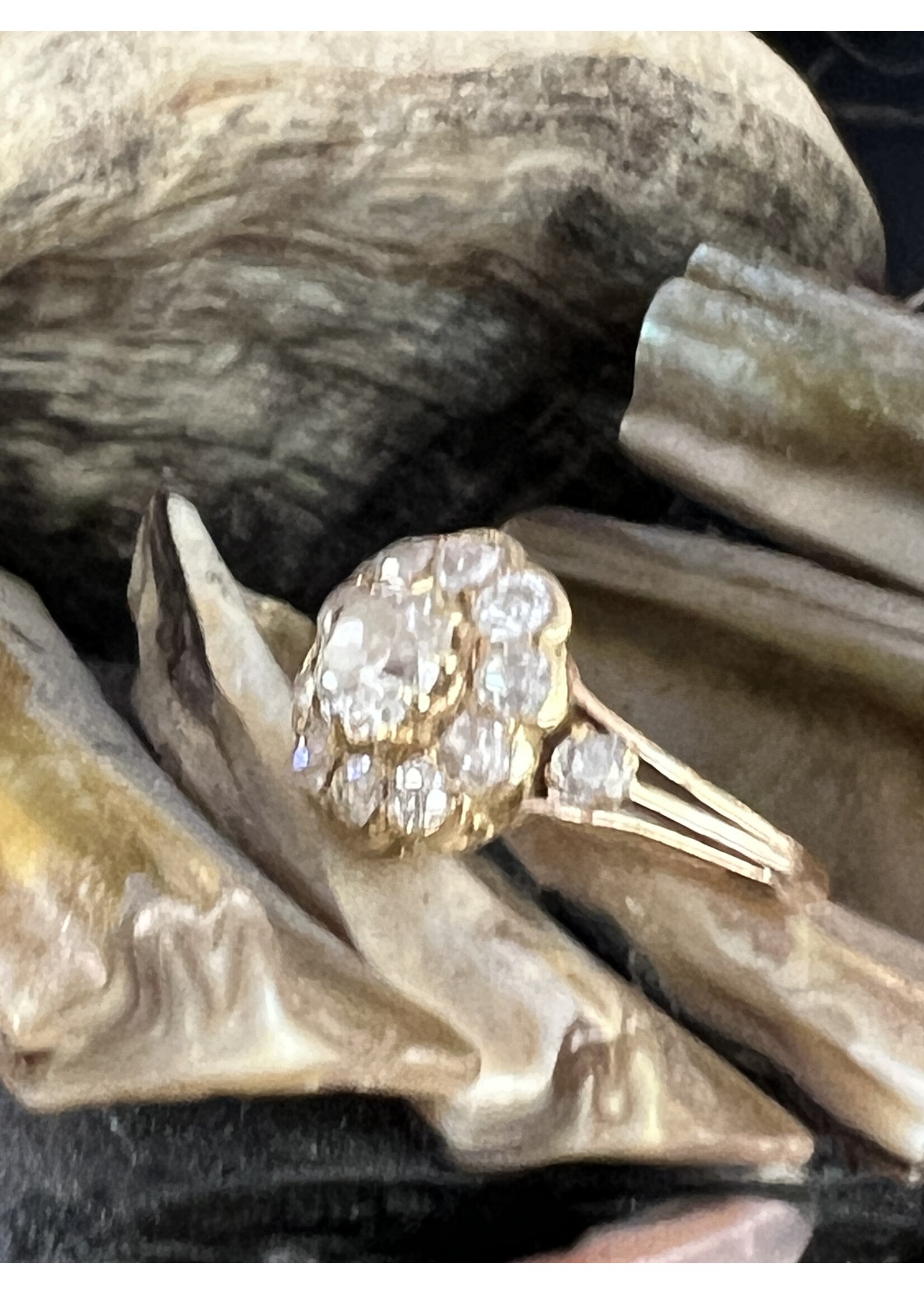 Vintage & Occasion Geelgouden  18 karaat diamanten ring - maat 17.25