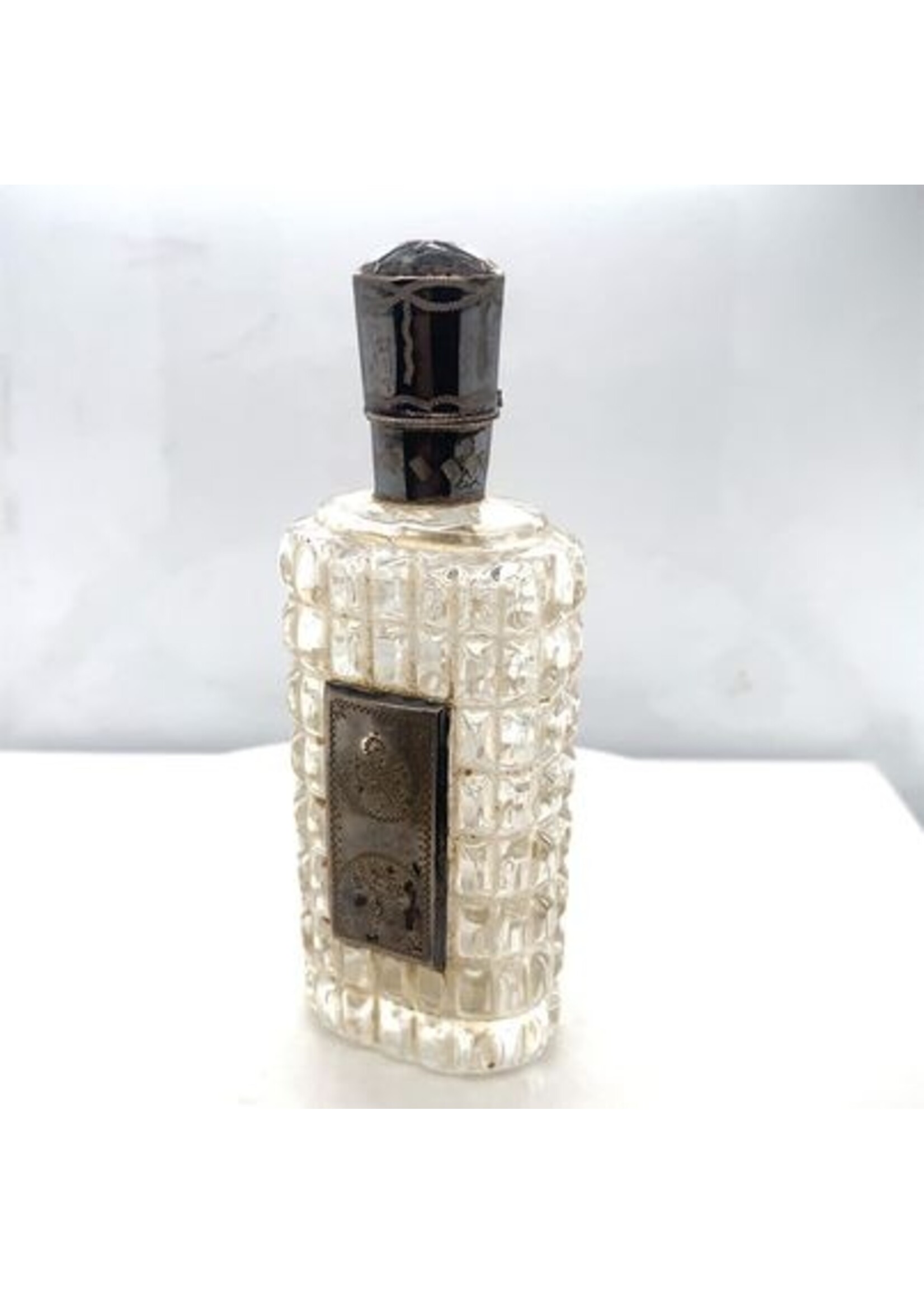 Vintage & Occasion Vintage parfumflesje van kristal met zilveren dop