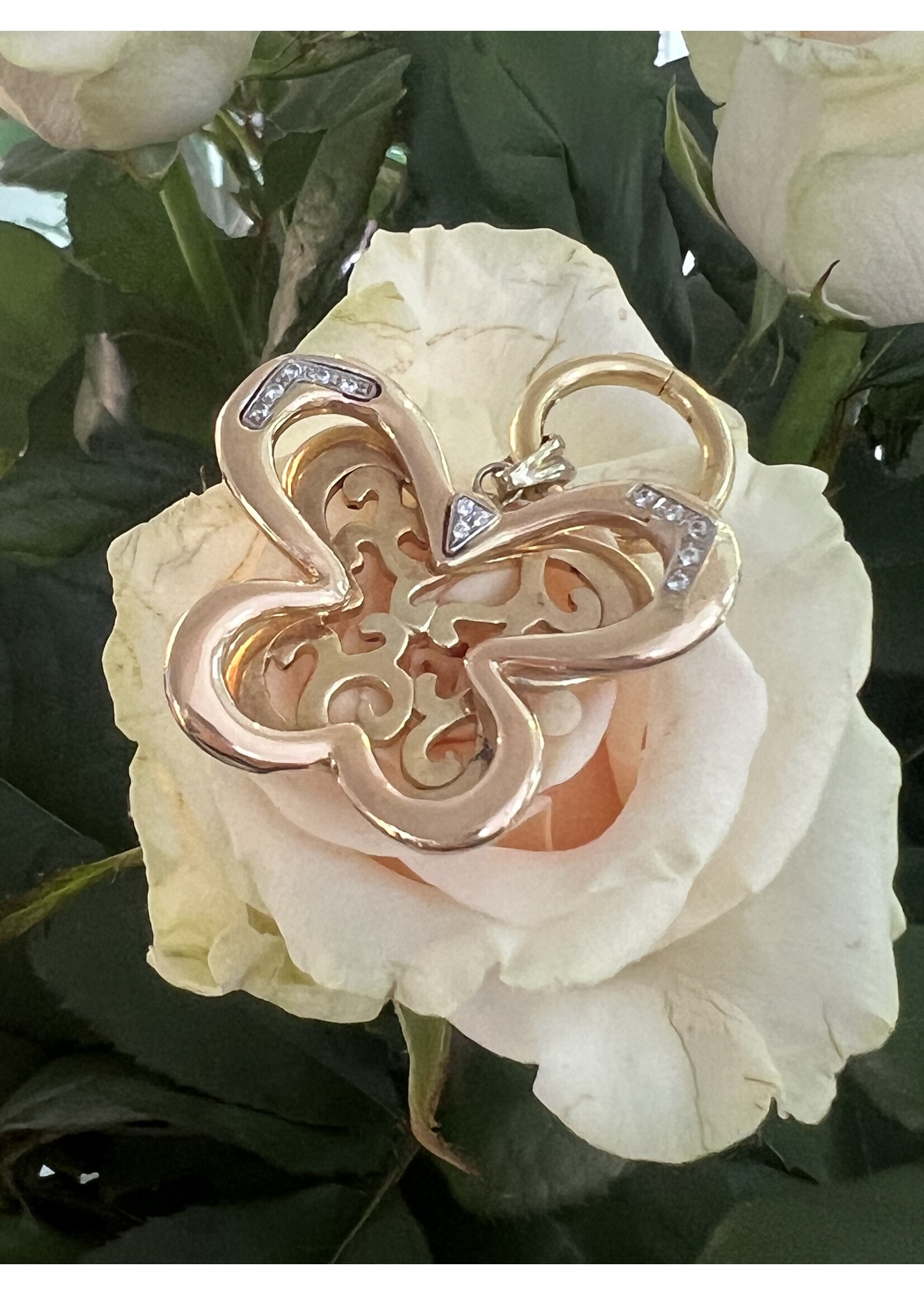 Vintage & Occasion Occasion vintage 14k  grote geelgouden vlinderhanger