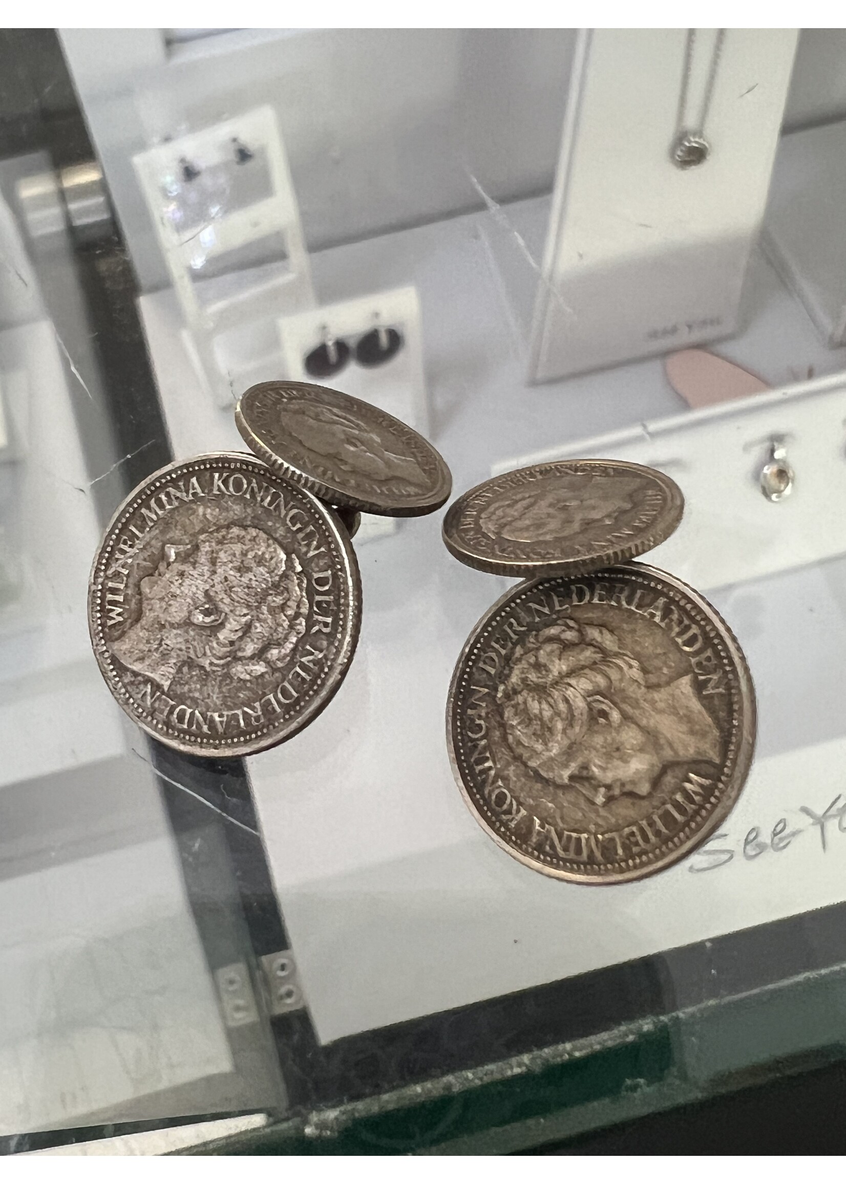 Vintage & Occasion Occasion zilveren manchetknopen van Wilhelmina munten