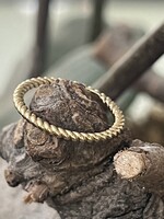 Vintage & Occasion Geelgouden aanschuif ring gedraaid