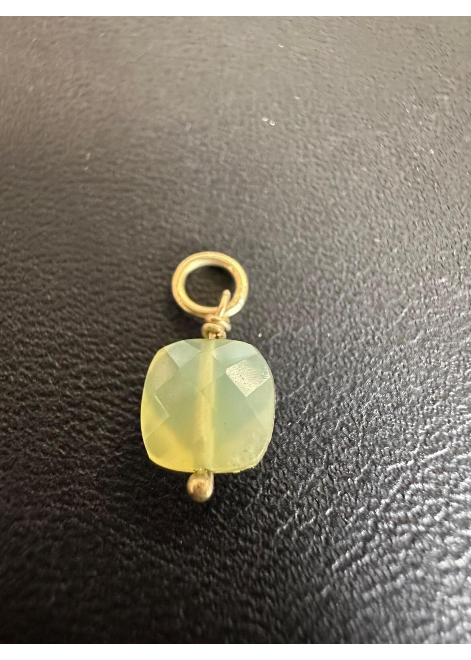 Vintage & Occasion Geelgouden hanger mer jade 14k