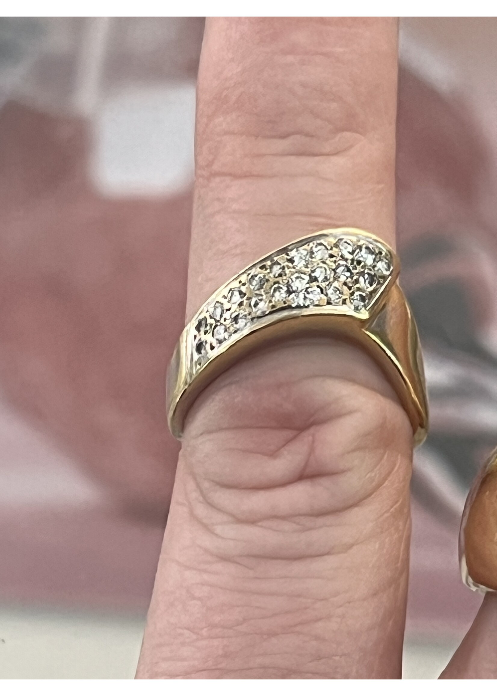 Vintage & Occasion Occasion 18k gouden slagring met diamant