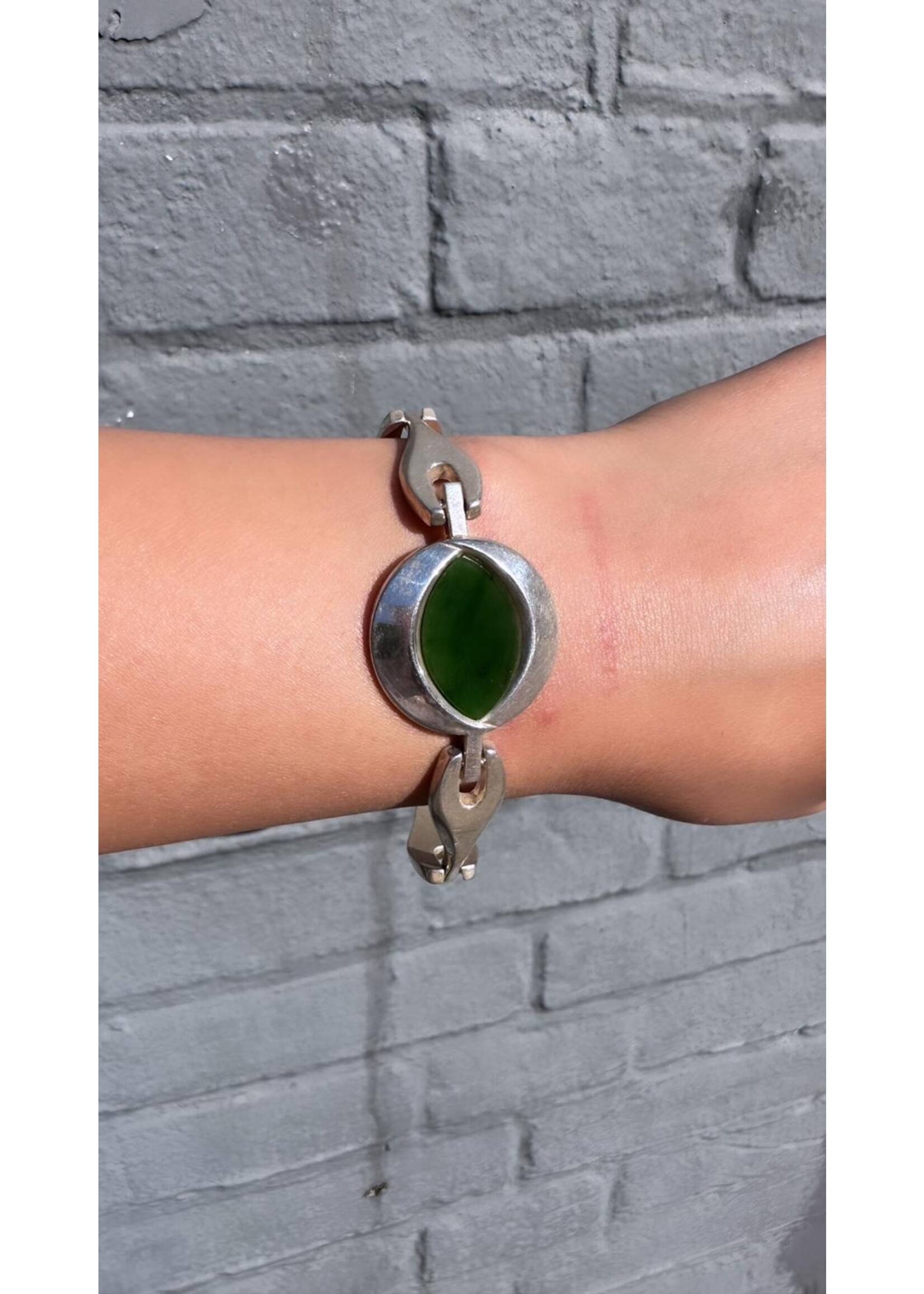 Vintage & Occasion Zilveren schakel armband met nefriet