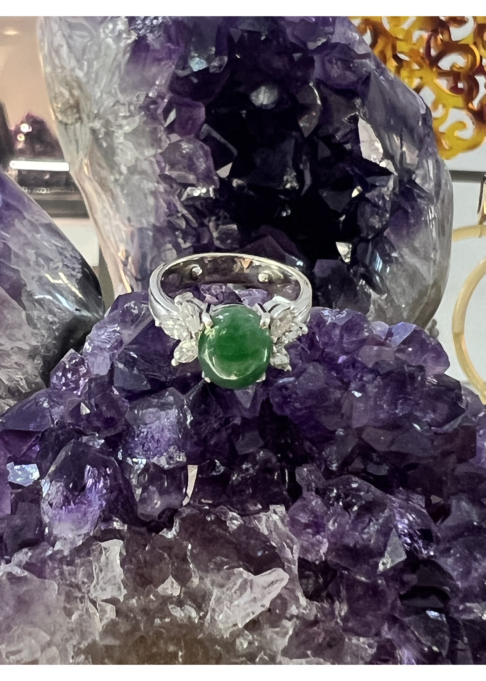 Vintage & Occasion Witgouden ring met smaragd en briljant