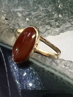 Vintage & Occasion Geelgouden ring met carneool cabochon