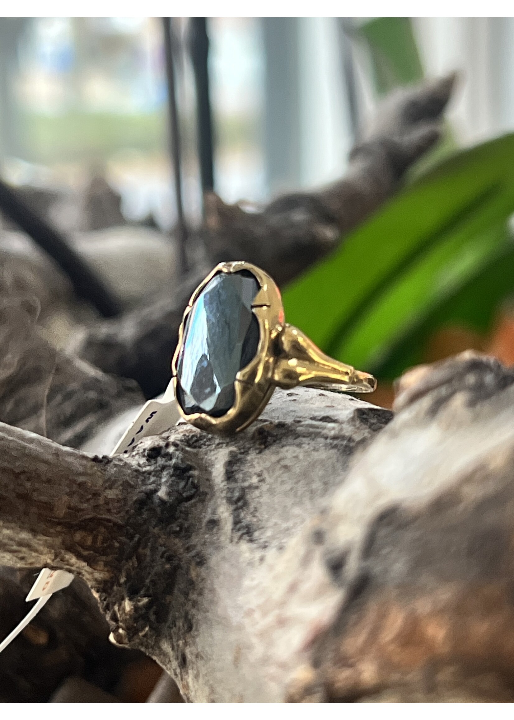 Vintage & Occasion Geelgouden ring met hematiet 8k