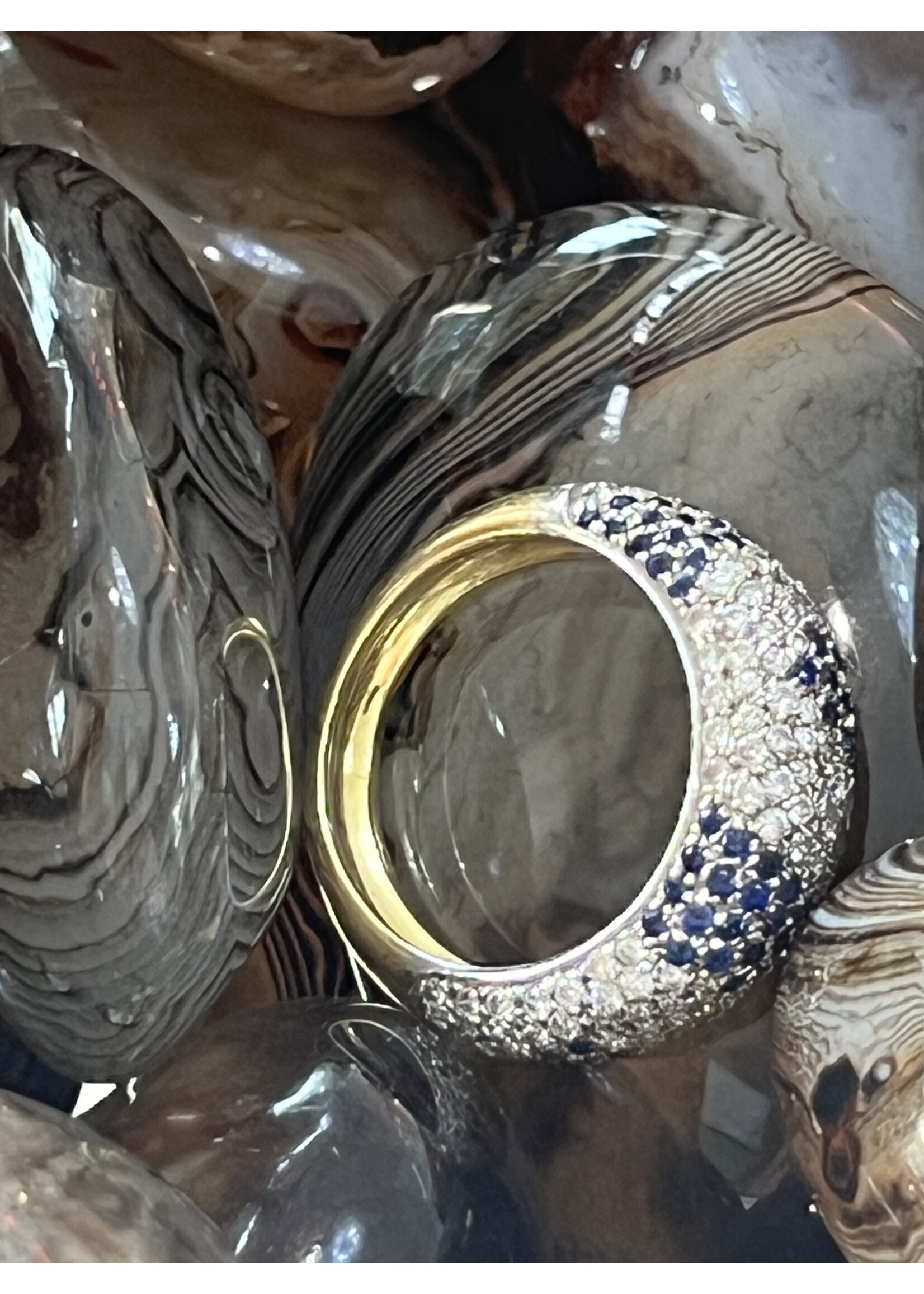 Vintage & Occasion Ring met briljant en saffier in tijgerprint motief gave gezet