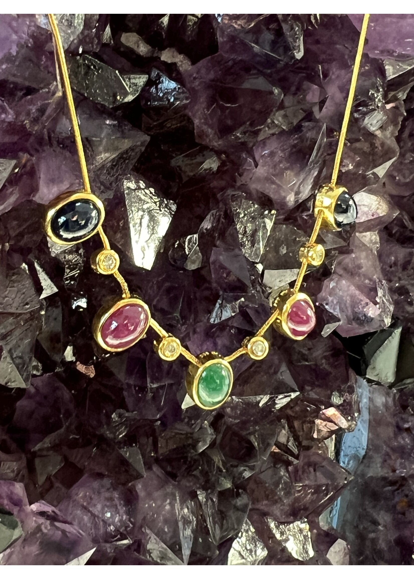 Vintage & Occasion Ketting  18k met smaragd , saffier briljant  en robijn - lengte 40cm