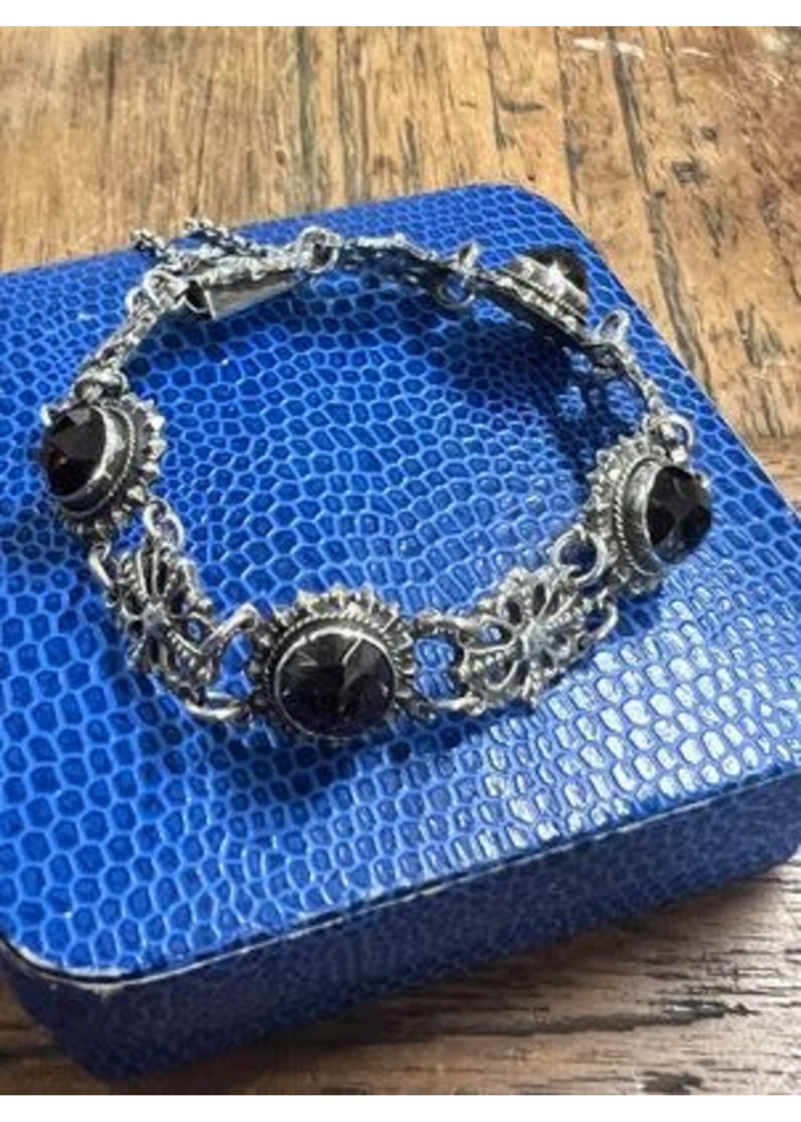 Vintage & Occasion Vintage zilveren armband met granaat