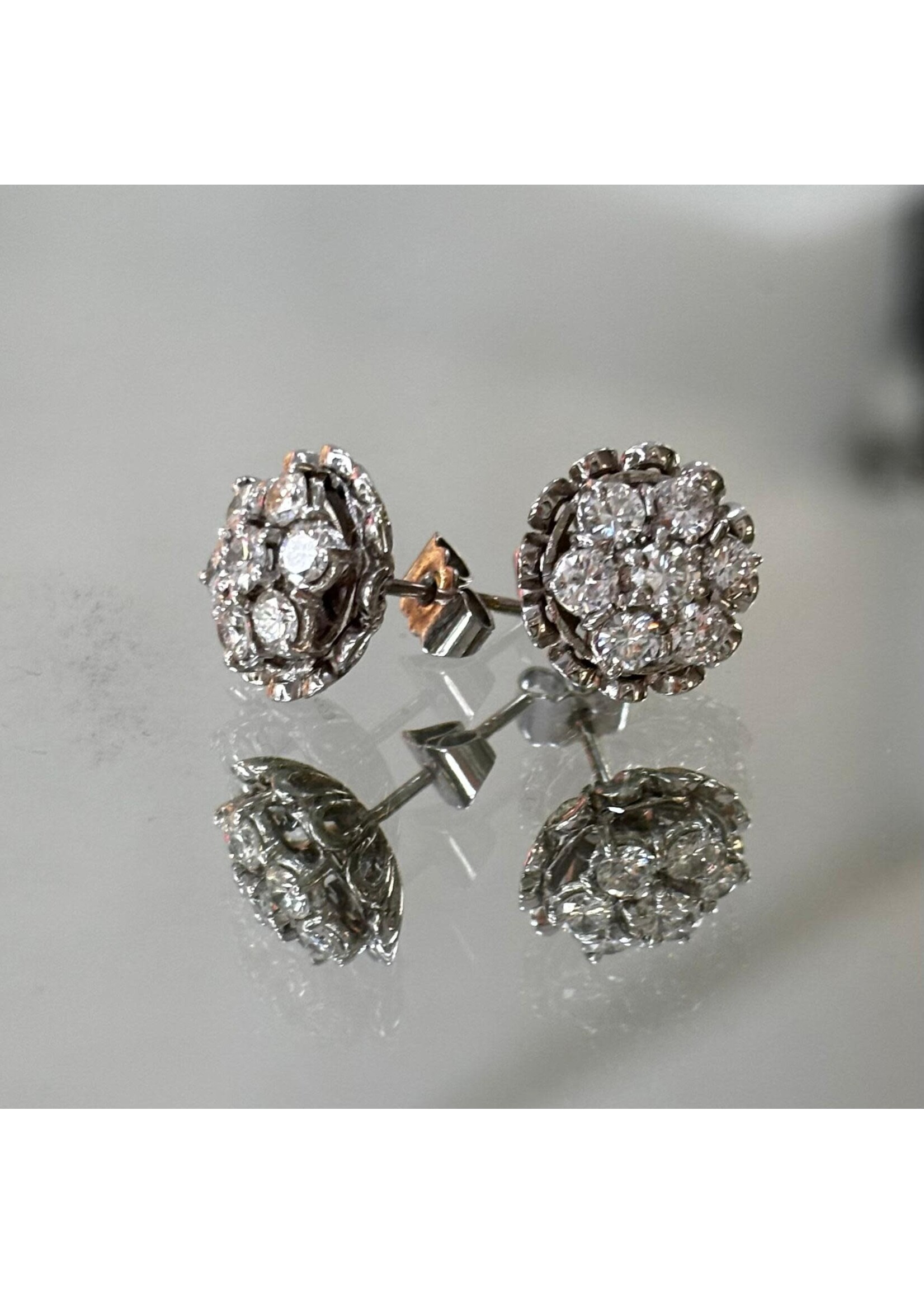 Vintage & Occasion Witgouden oorbellen met circa 1.5 ct briljant