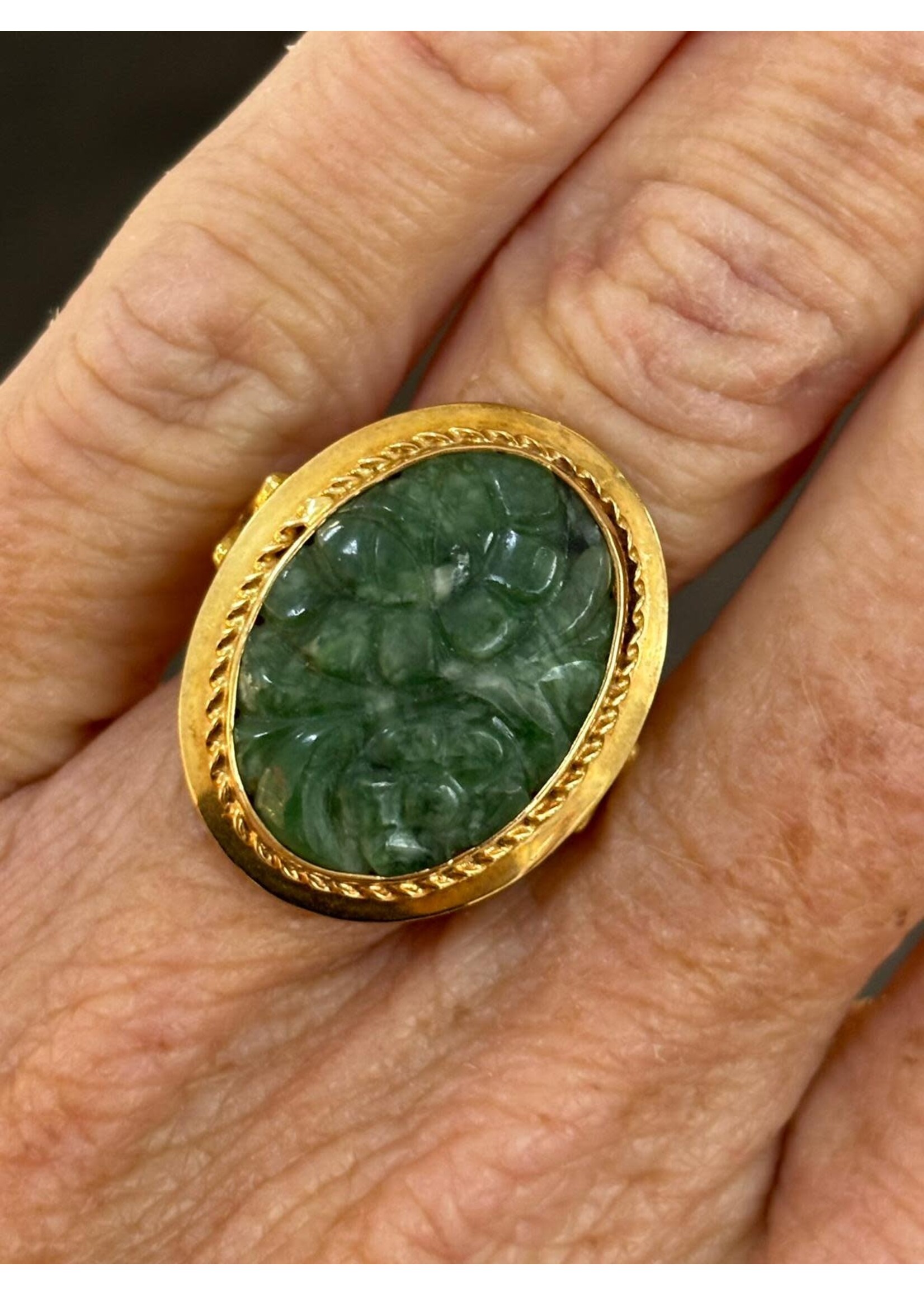 Vintage & Occasion Occasion geelgouden ring met jade