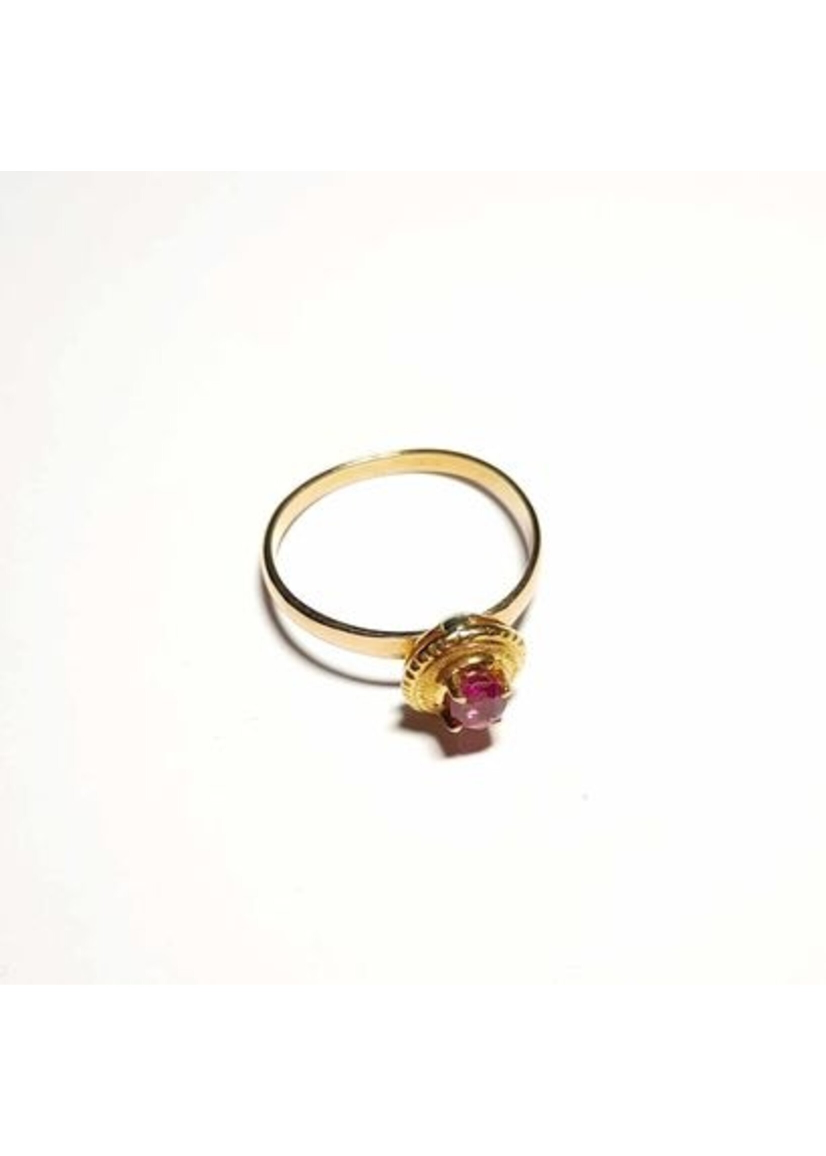 Vintage & Occasion Gouden ring met roze gefacetteerde edelsteen