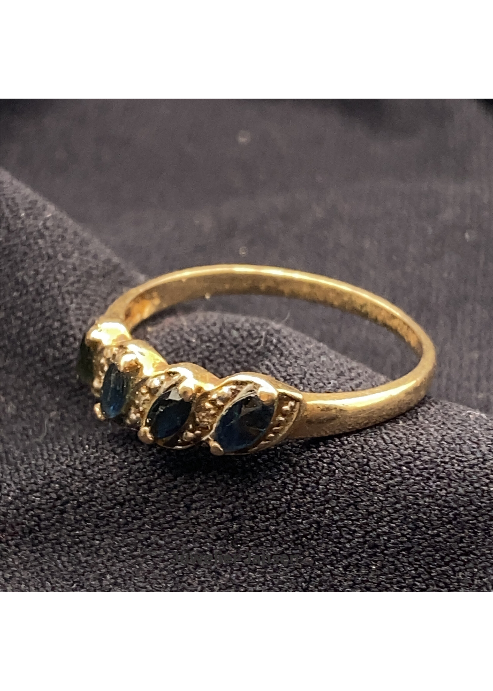 Vintage & Occasion Occasion gouden ring bezet met saffieren