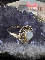 Vintage & Occasion Ring met opaal in decoratieve setting