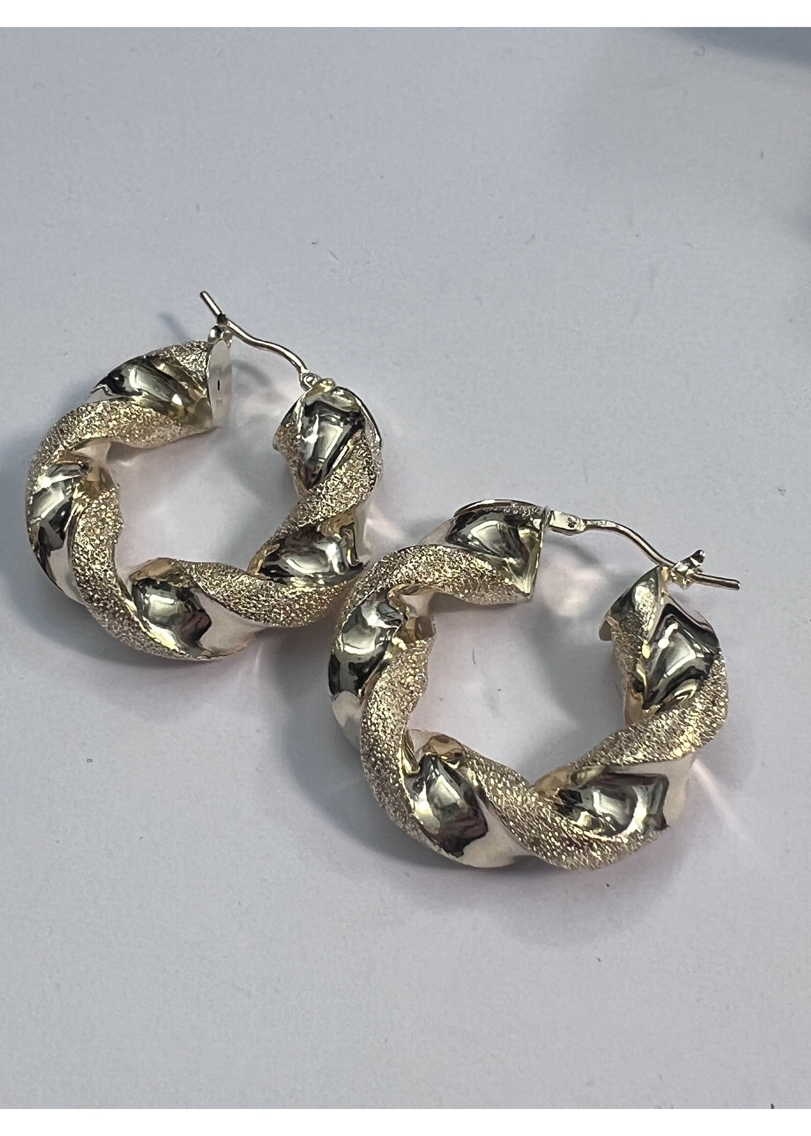 Cataleya jewels Geelgouden 14k  wokkel oorbellen breed 5.7 gram