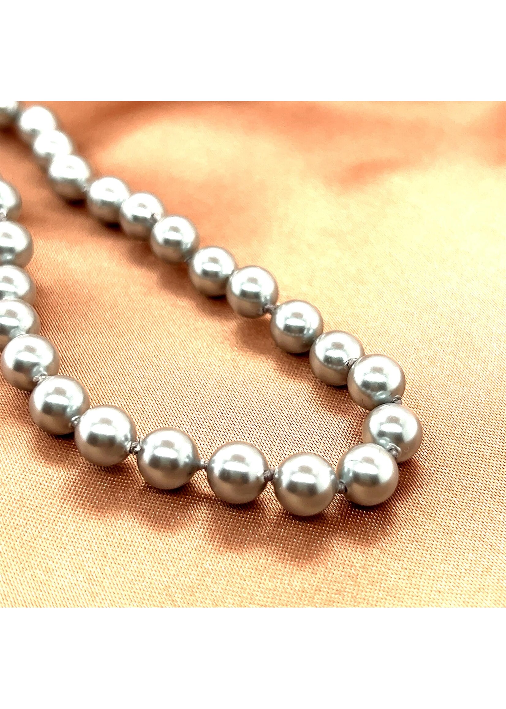 Vintage & Occasion Cataleya Pearls parelcollier lichtgrijs 6.5 met zilveren sluiting 80cm