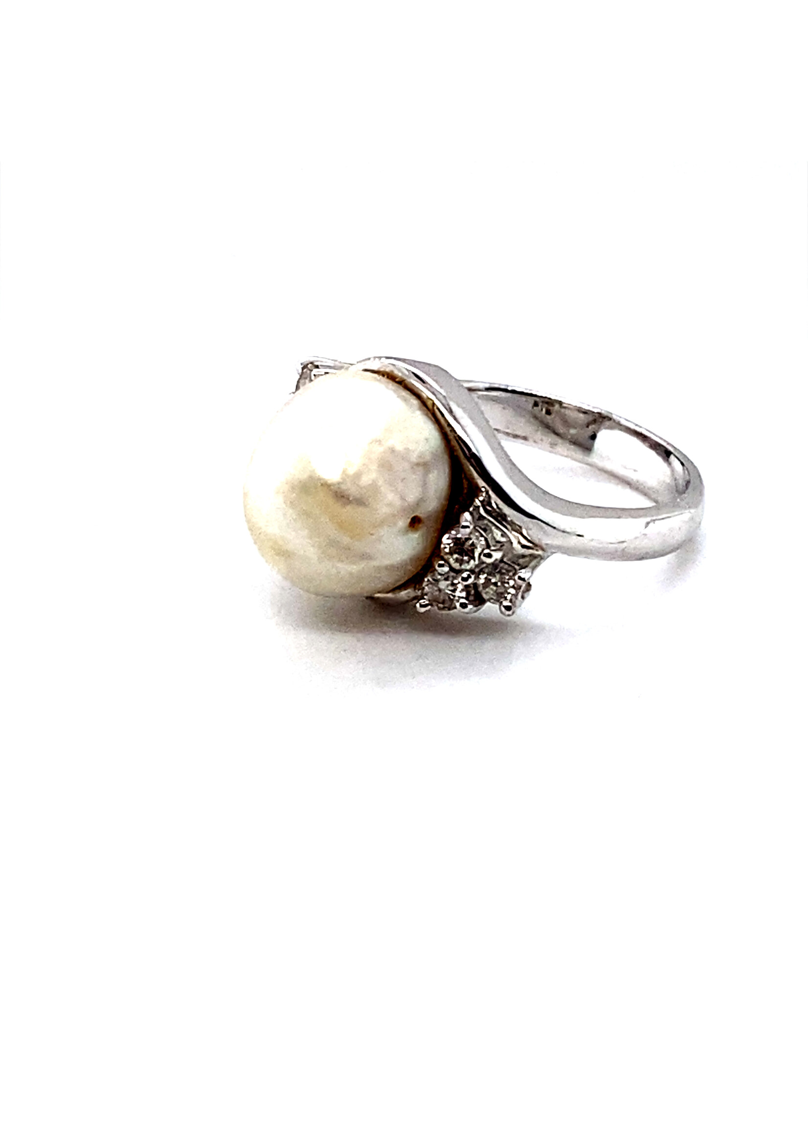 Vintage & Occasion Witgouden. ring met parel