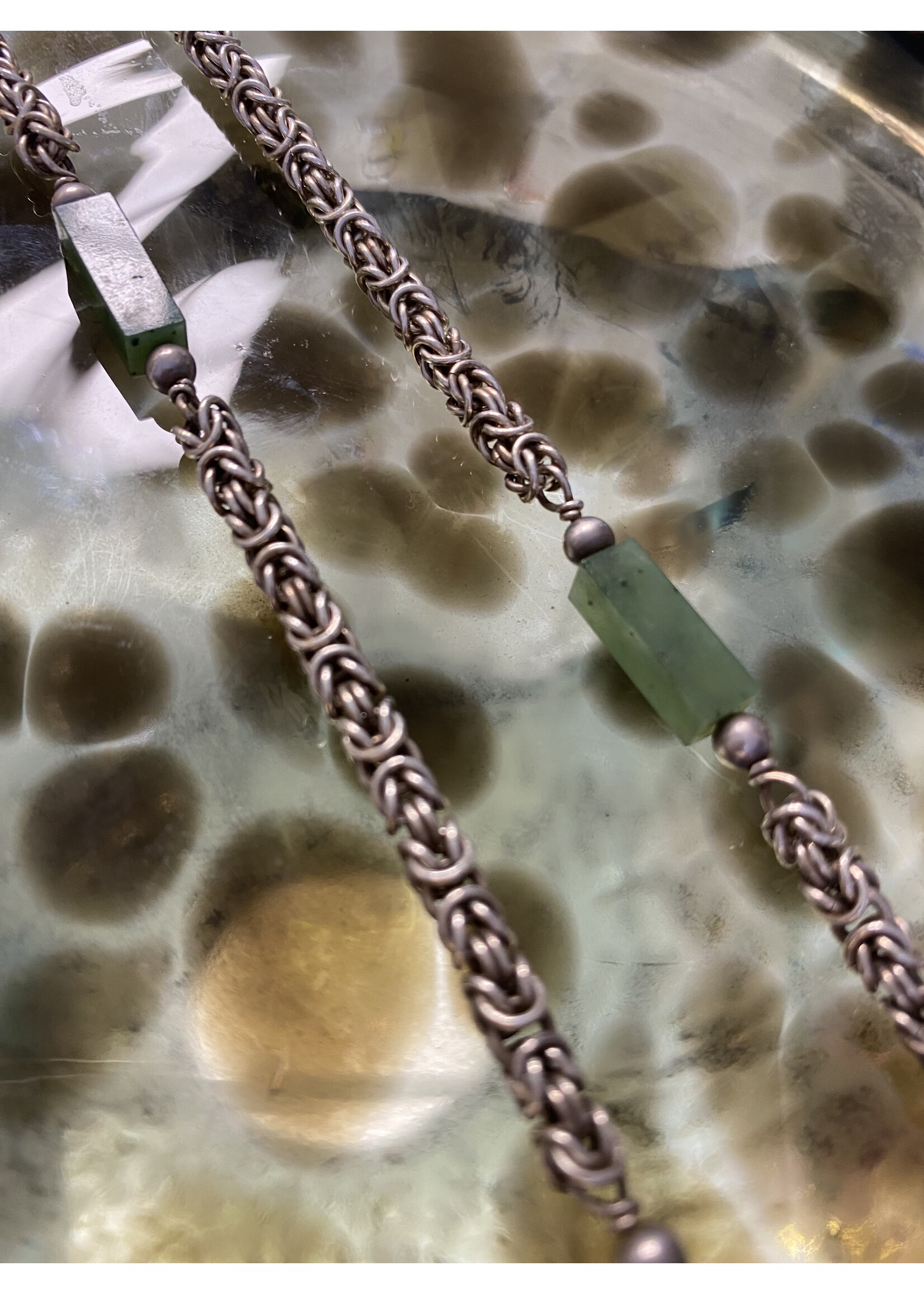 Vintage & Occasion Zilveren konings ketting rond met jade