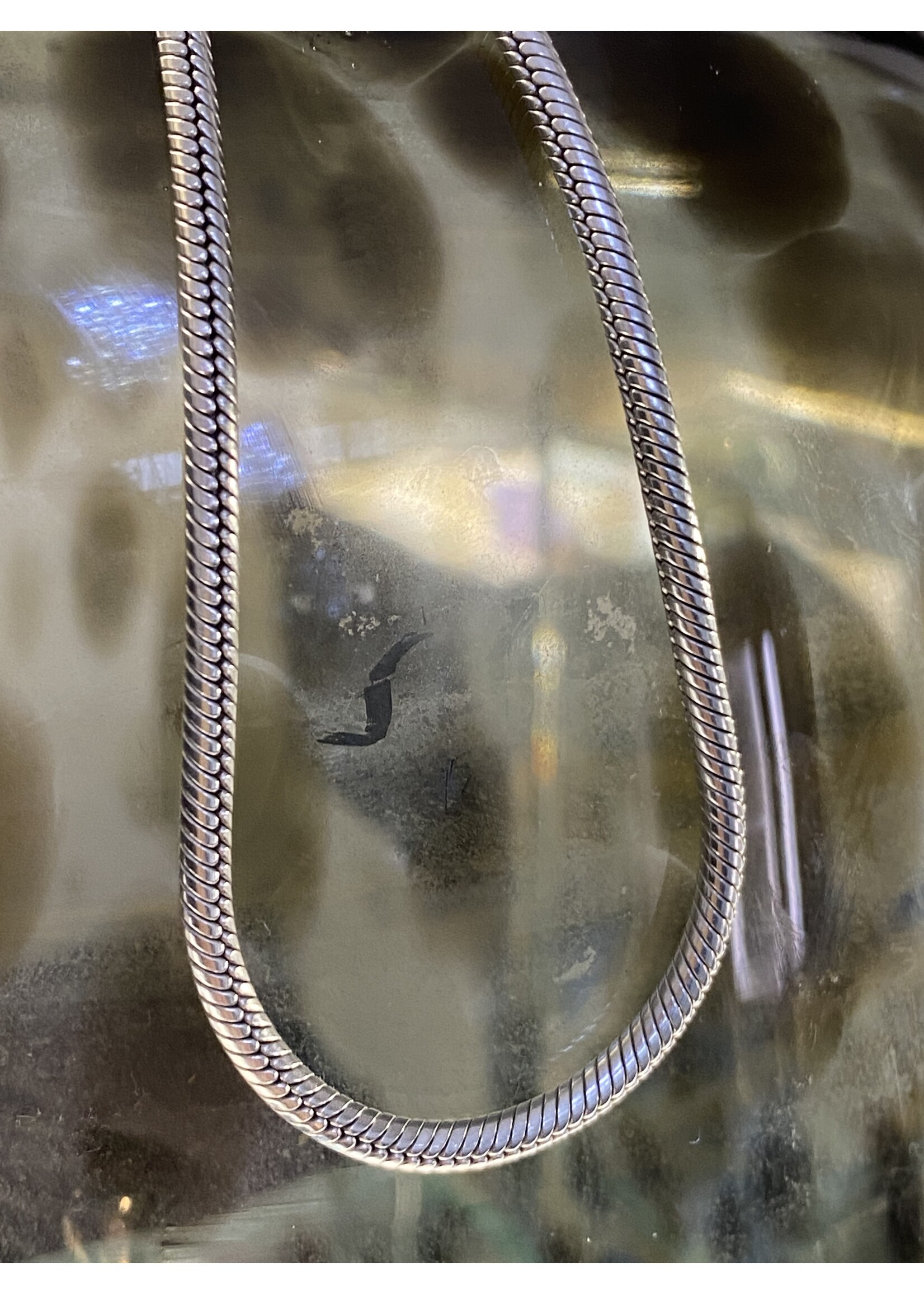 Vintage & Occasion Zilveren slang collier 45cm