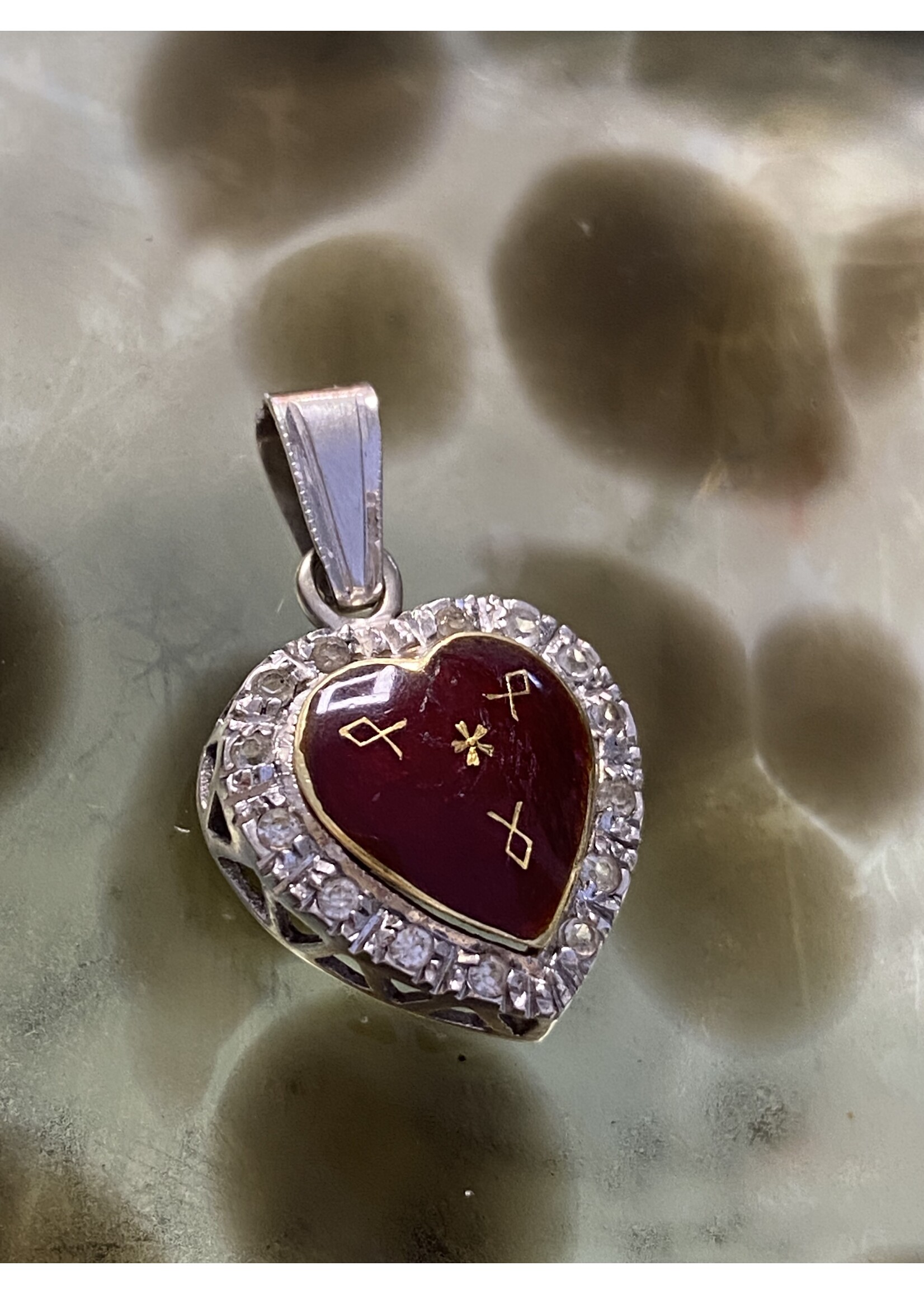 Vintage & Occasion Witgouden hartje met emaille