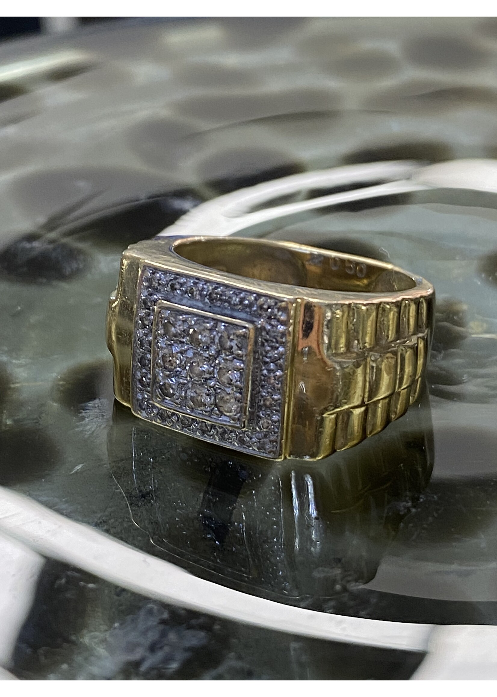 Vintage & Occasion Geelgouden ring 14k  met briljant 0.50 ct maat 20