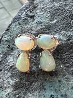 Vintage & Occasion Zilveren oorknoppen met opaal