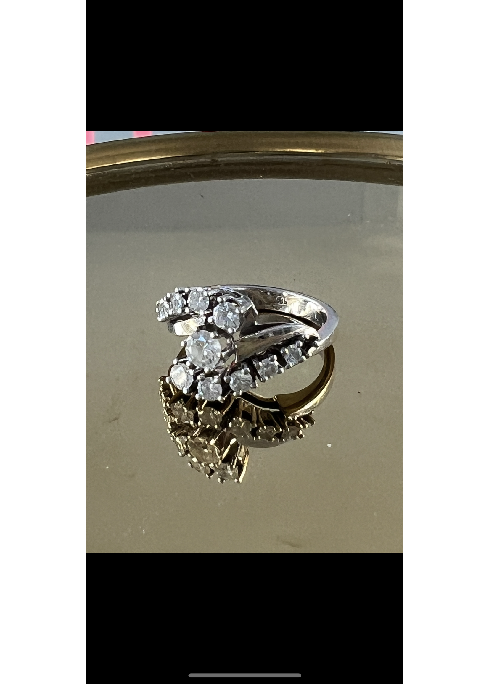 Vintage & Occasion Witgouden ring bezet met 11 briljanten totaal circa 0.71 karaat