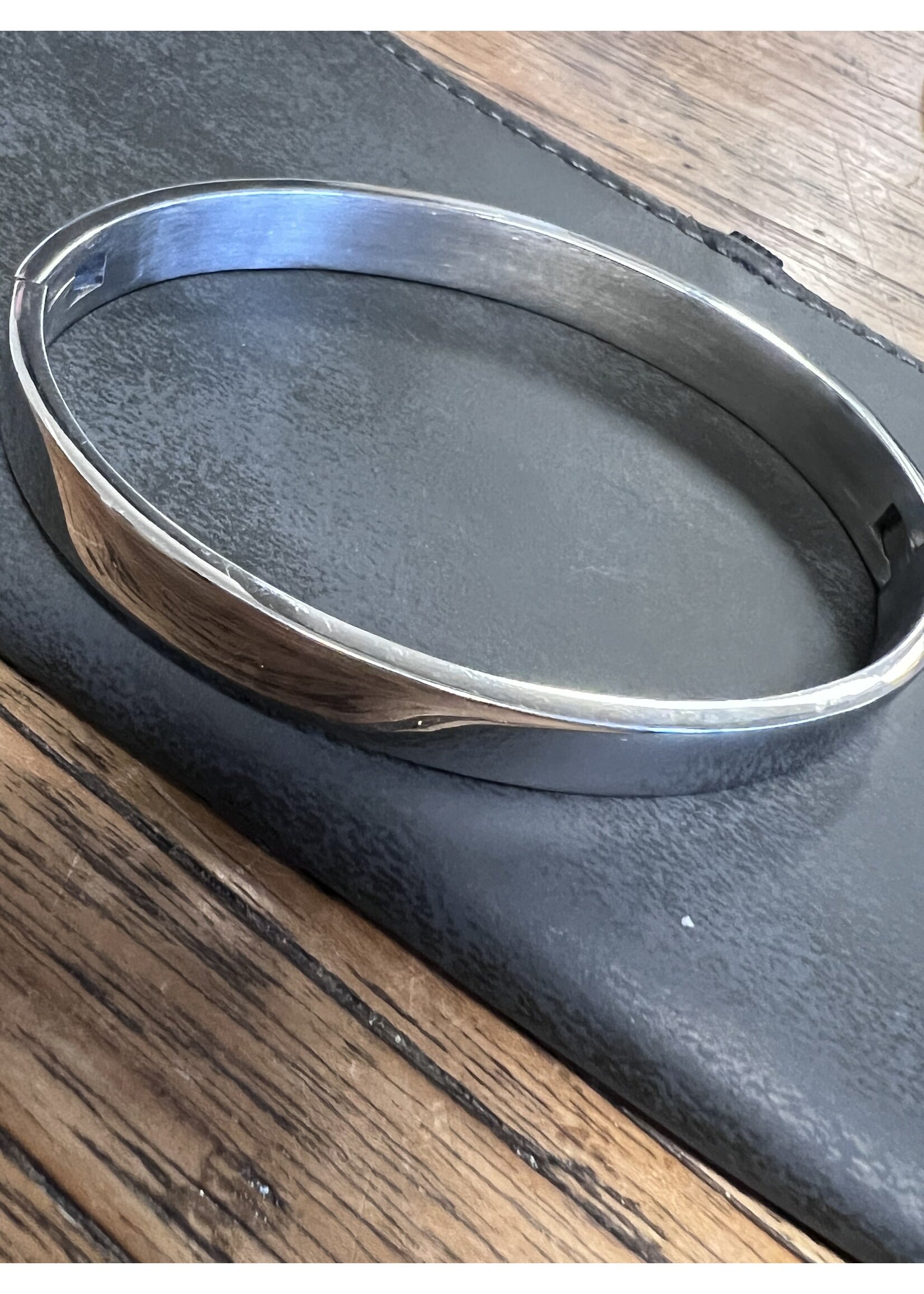 Vintage & Occasion bangle