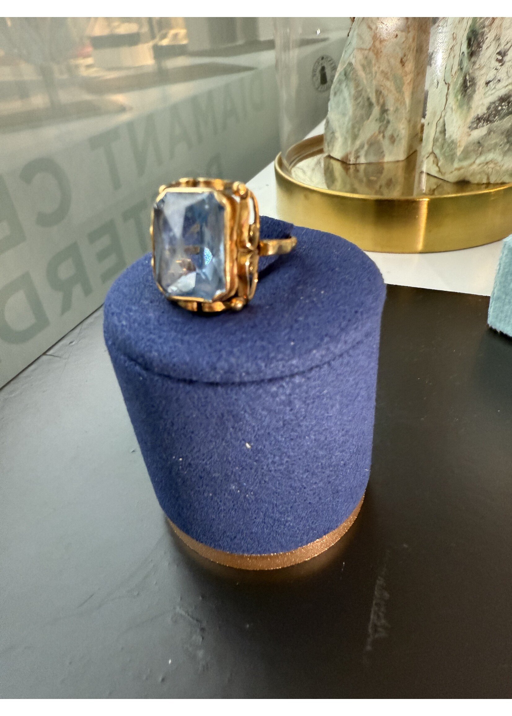 Vintage & Occasion 2022-0322