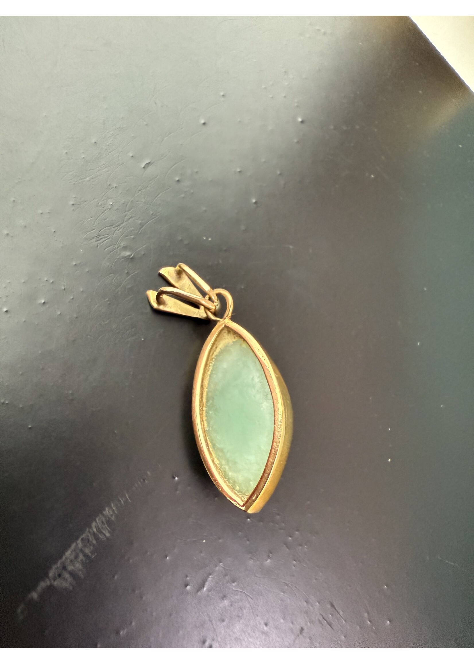 Vintage & Occasion Vintage & Occasion hanger 18k ovaal met jade