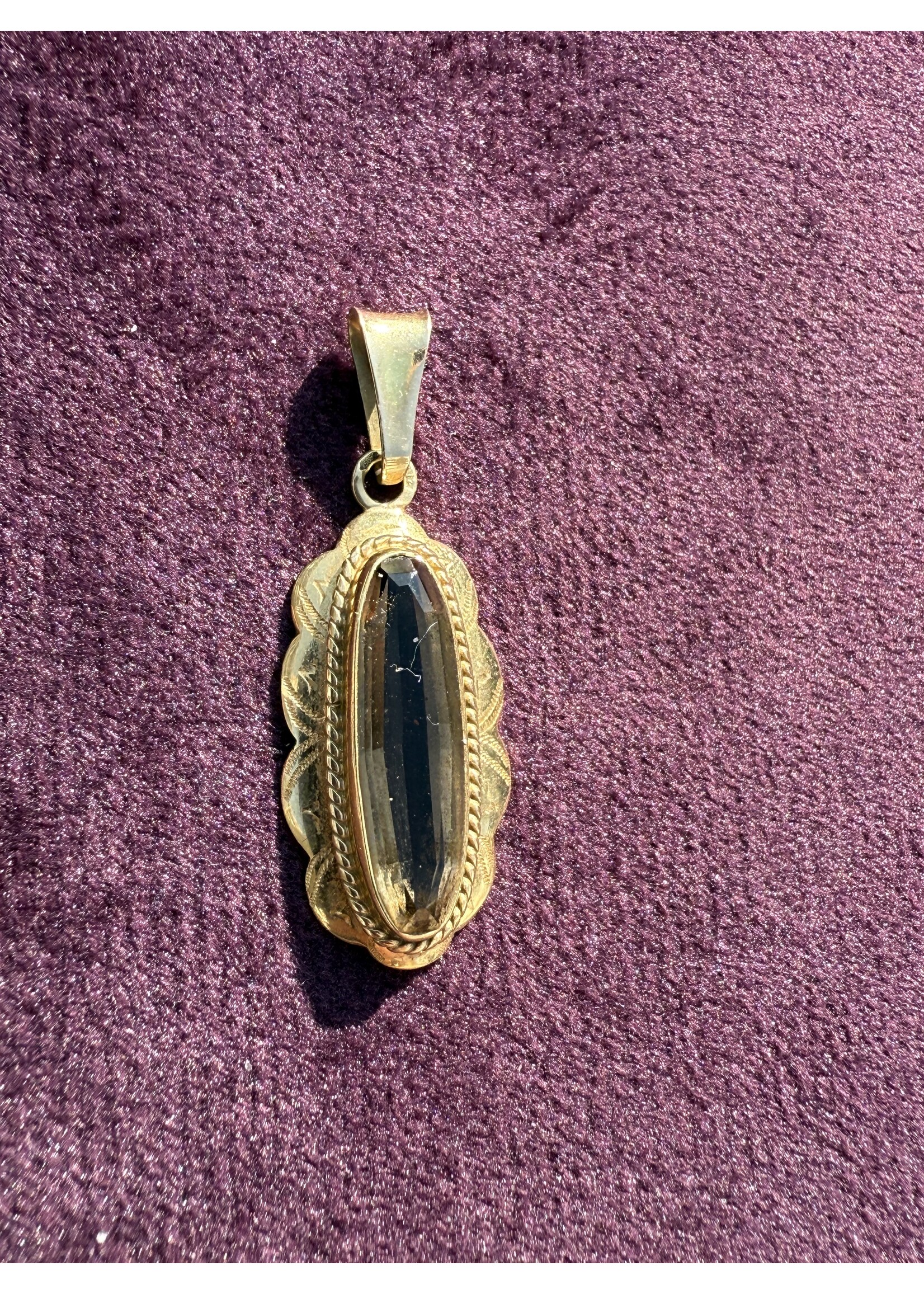 Vintage & Occasion Geelgouden hanger met rookkwarts `14k