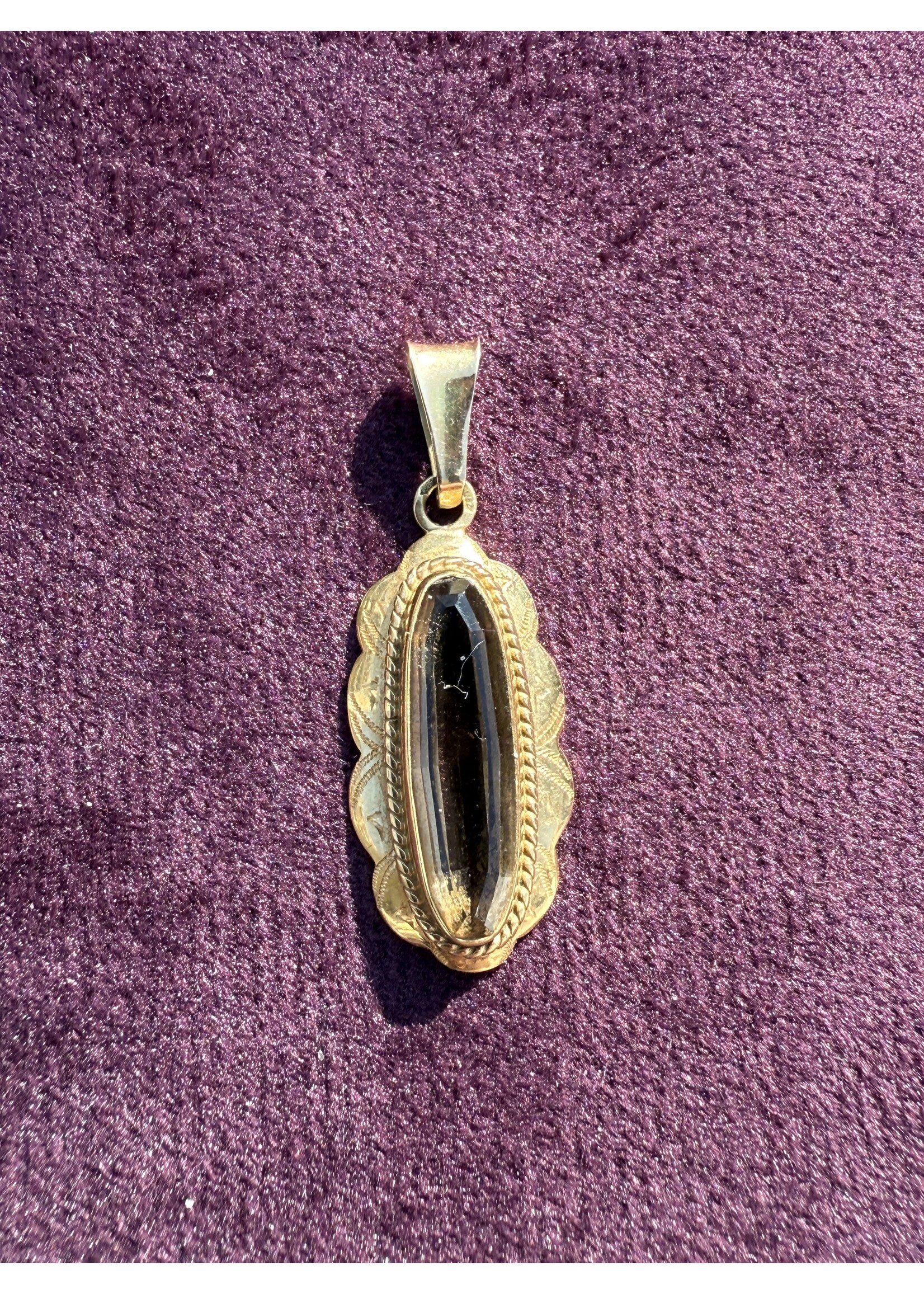 Vintage & Occasion Geelgouden hanger met rookkwarts `14k