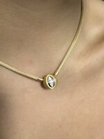 Vintage & Occasion Geelgouden collier omega met Baljon sluiting bol met briljant 0.25 ct