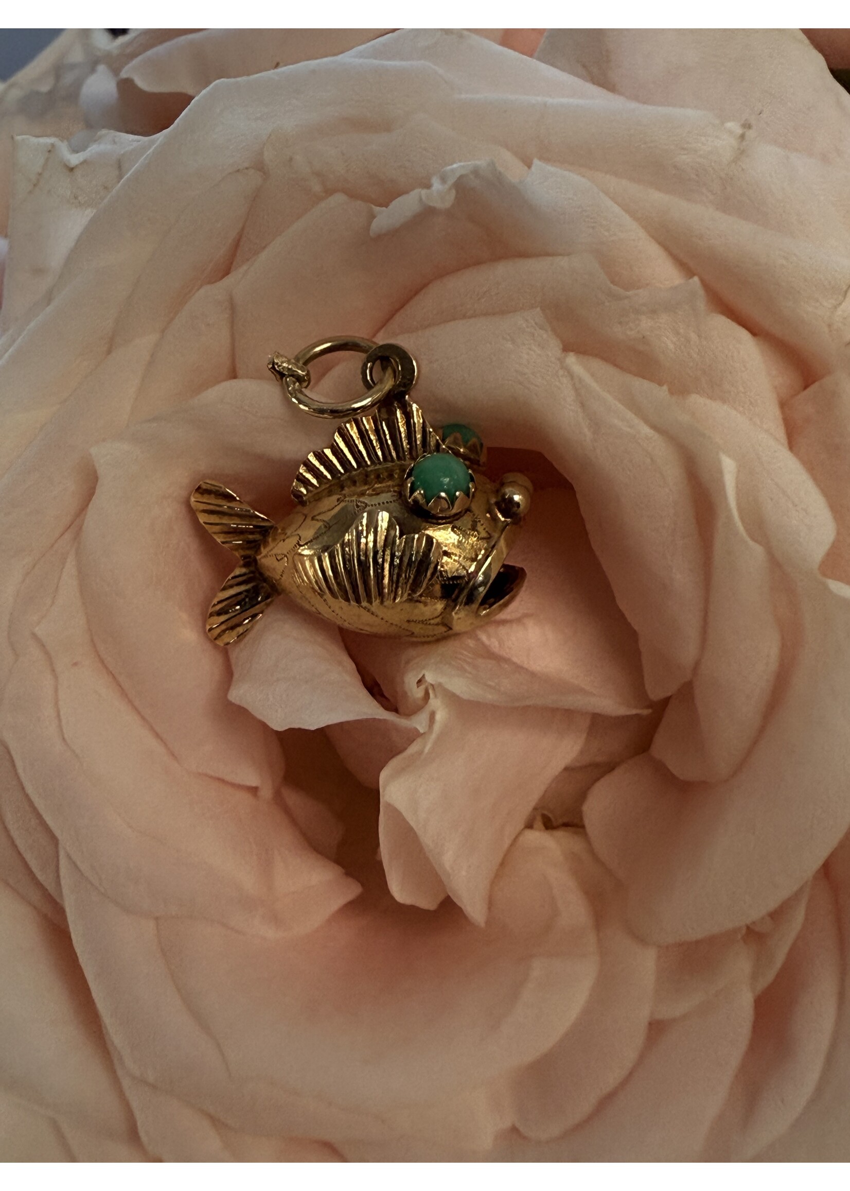 Vintage & Occasion Geelgouden vis hanger 14k met turkoois