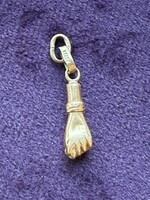 Vintage & Occasion Geelgouden hanger vuist 18k