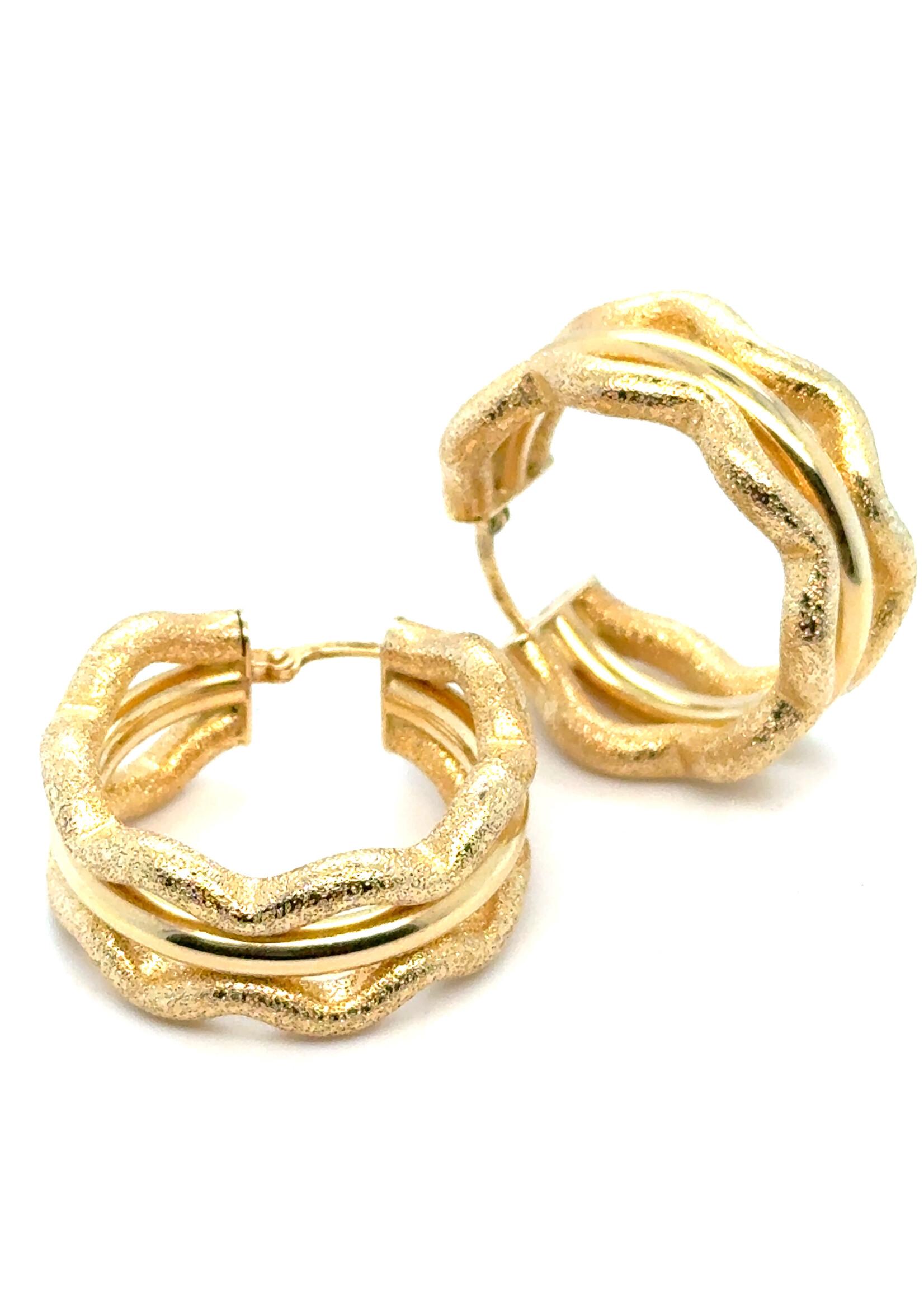 Vintage & Occasion Geelgouden oorbellen 14k breed model