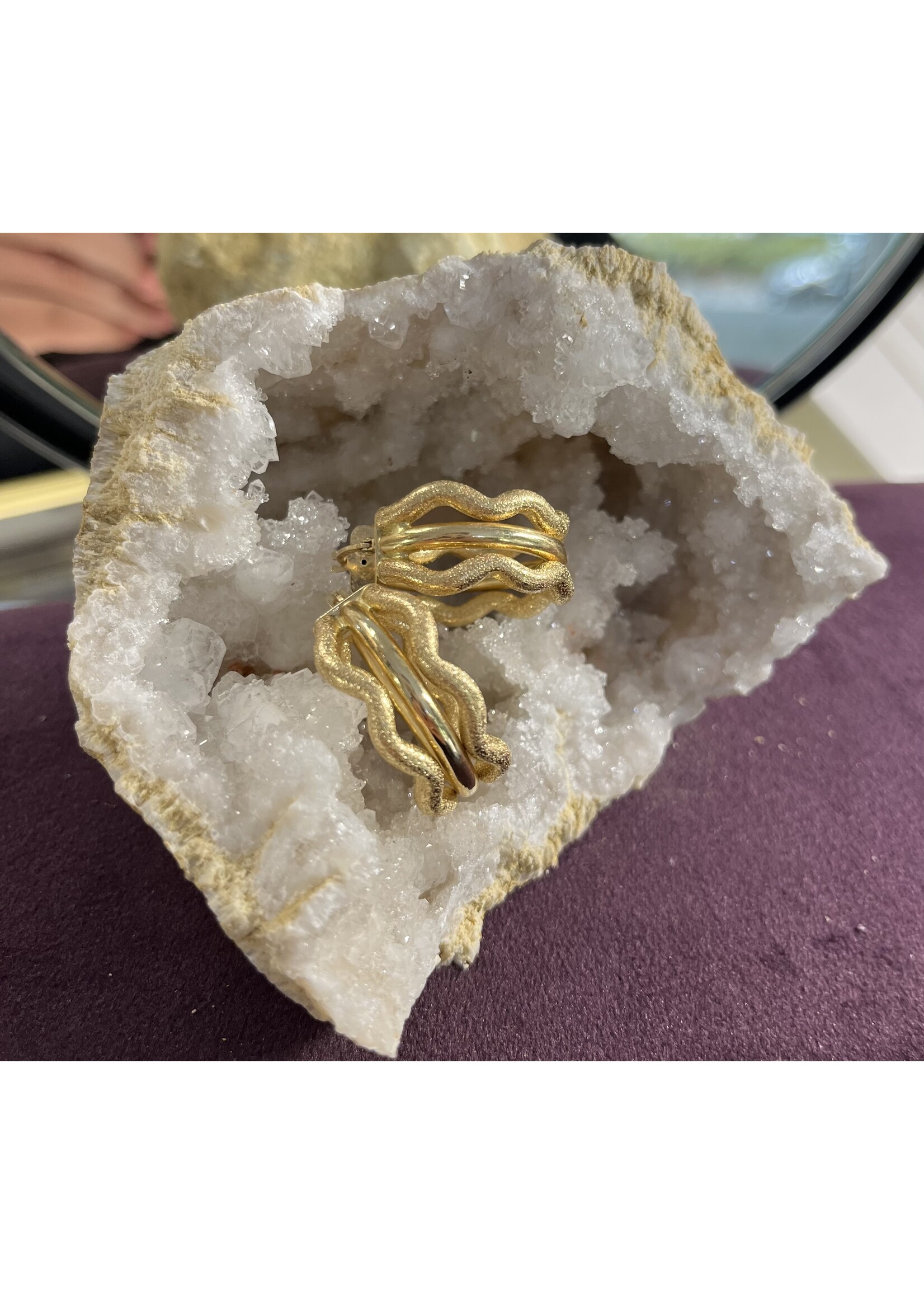 Vintage & Occasion Geelgouden oorbellen 14k breed model