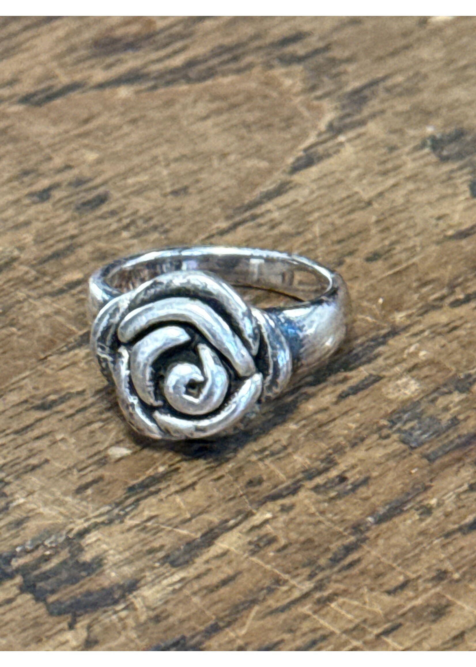 Vintage & Occasion ring roos zilver  occasion - maat 18