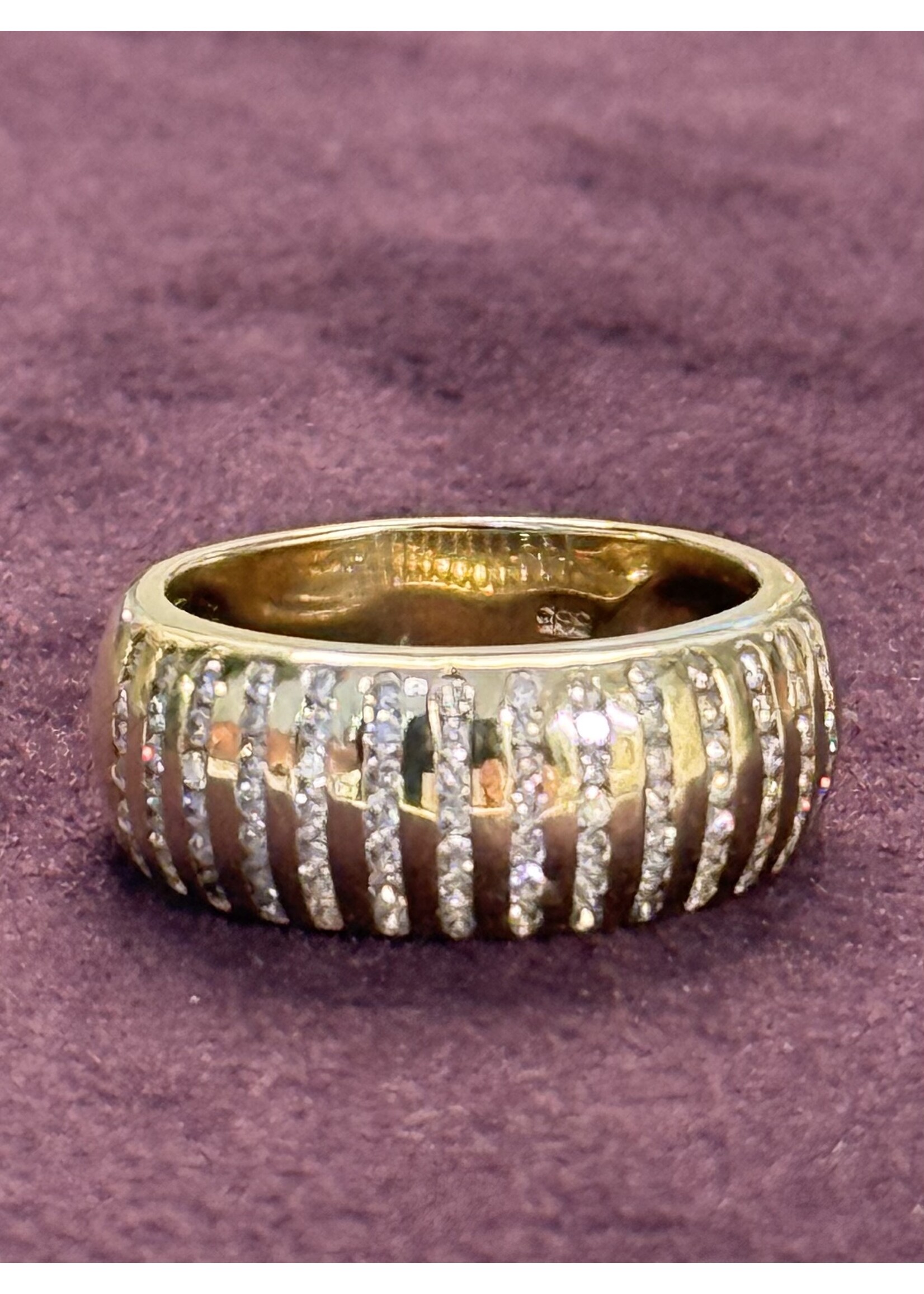 Vintage & Occasion Geelgouden 14 k ring met briljant diamant geslepen  - maat 18