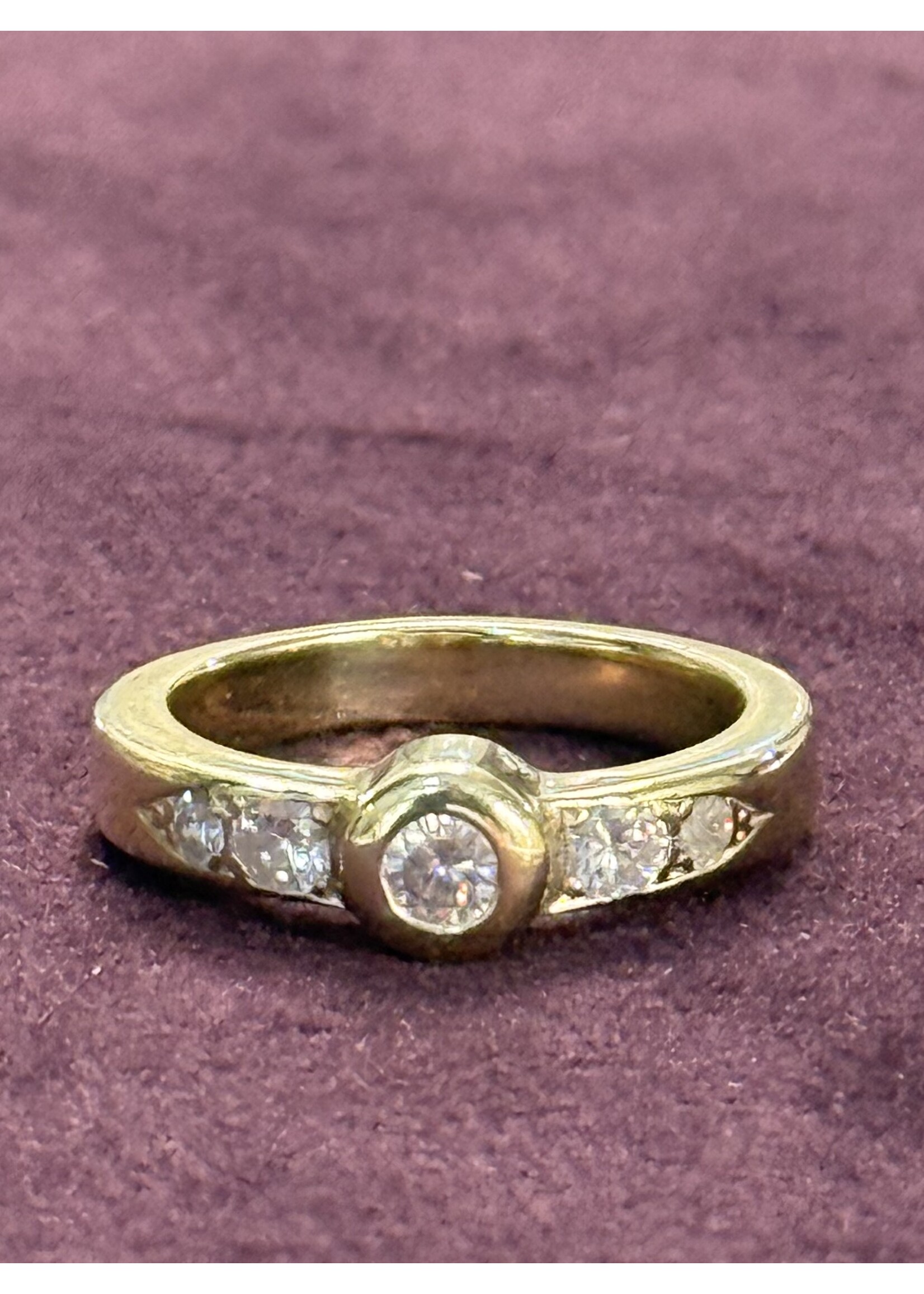 Vintage & Occasion Geelgouden ring met briljant - maat 19