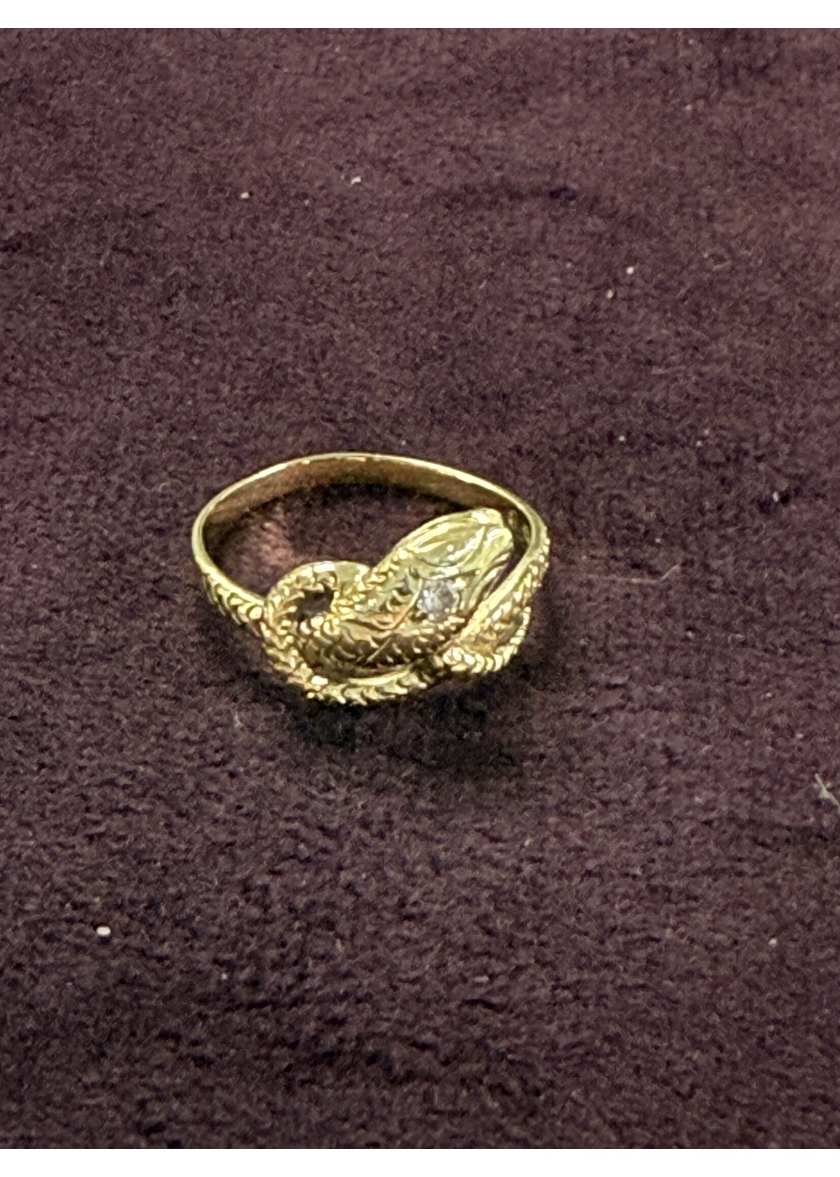 Vintage & Occasion Geelgouden 14 k ring met slang ingezet met zirkonia  - maat 19