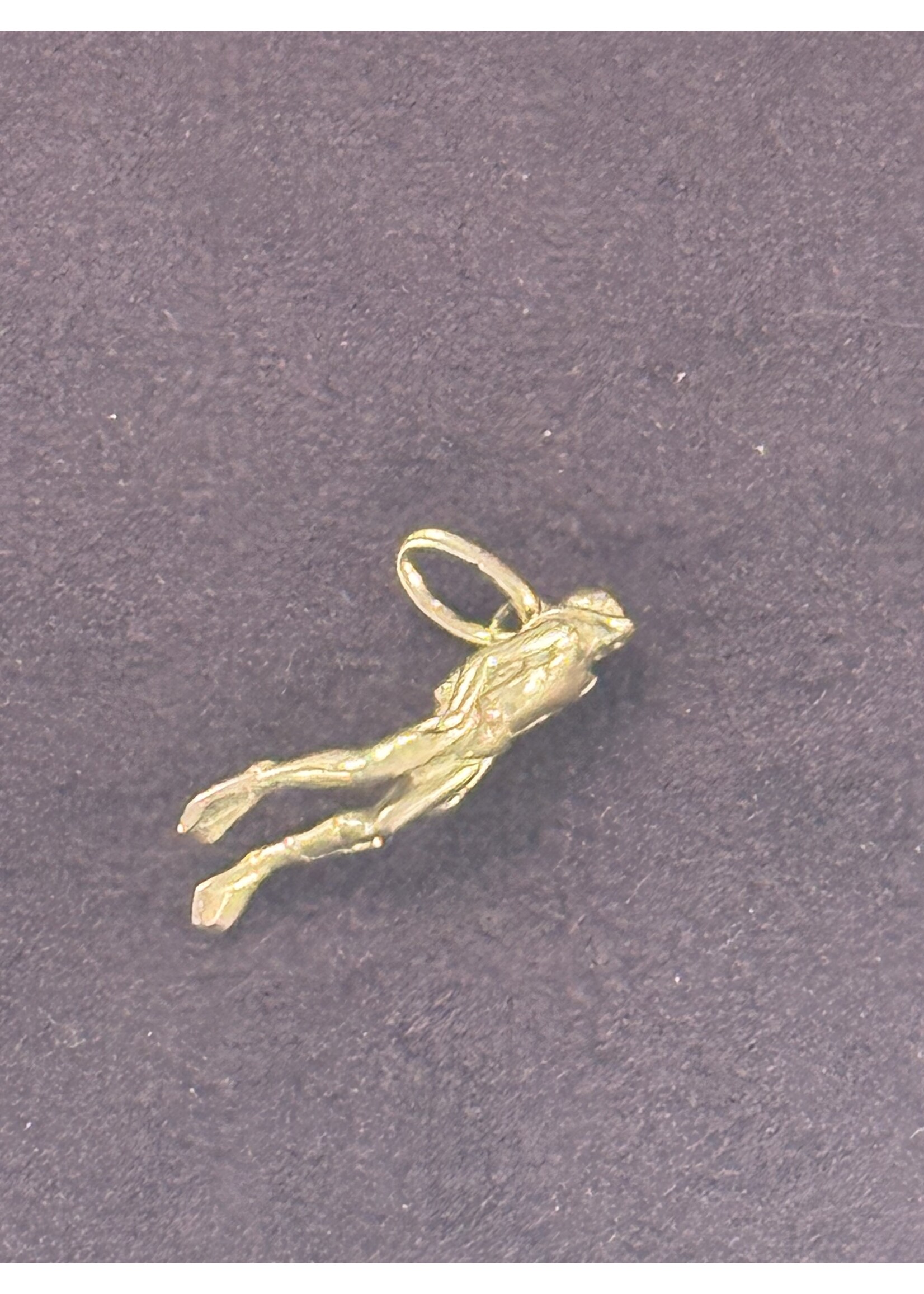 Vintage & Occasion Geelgouden handgemaakte  hanger duiker 14 k