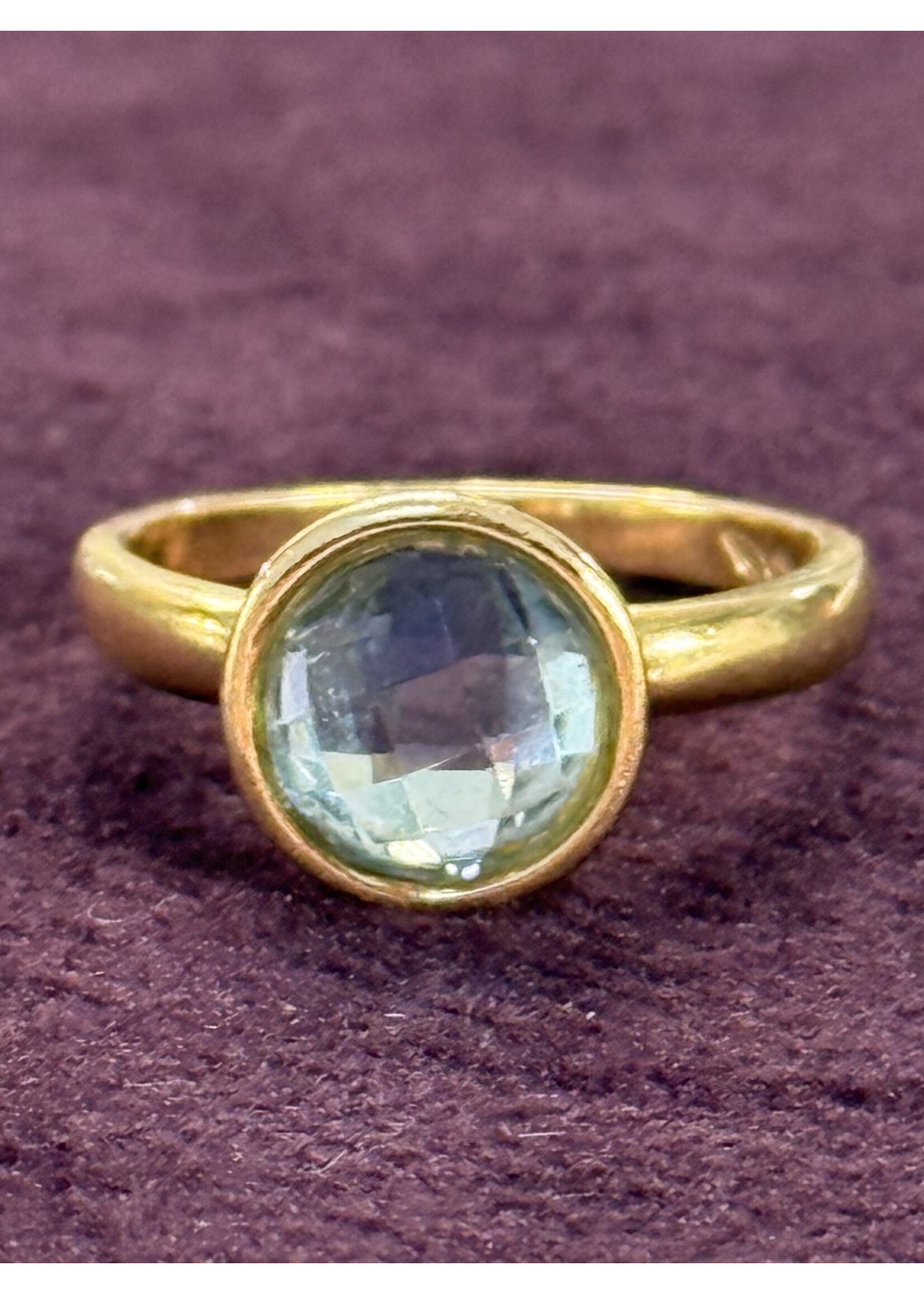 Vintage & Occasion Geelgouden ring met blauwe topaas - maat 17,5